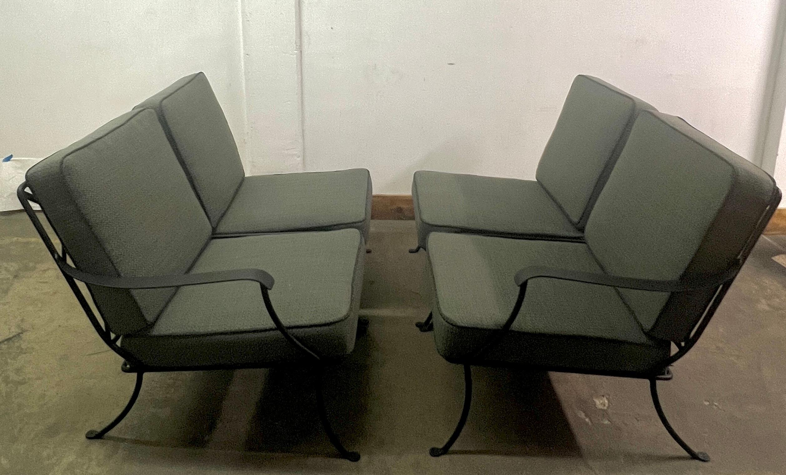 Tissu Canapé en fer forgé avec quatre salons mobiles dans le style italien Salterini en vente