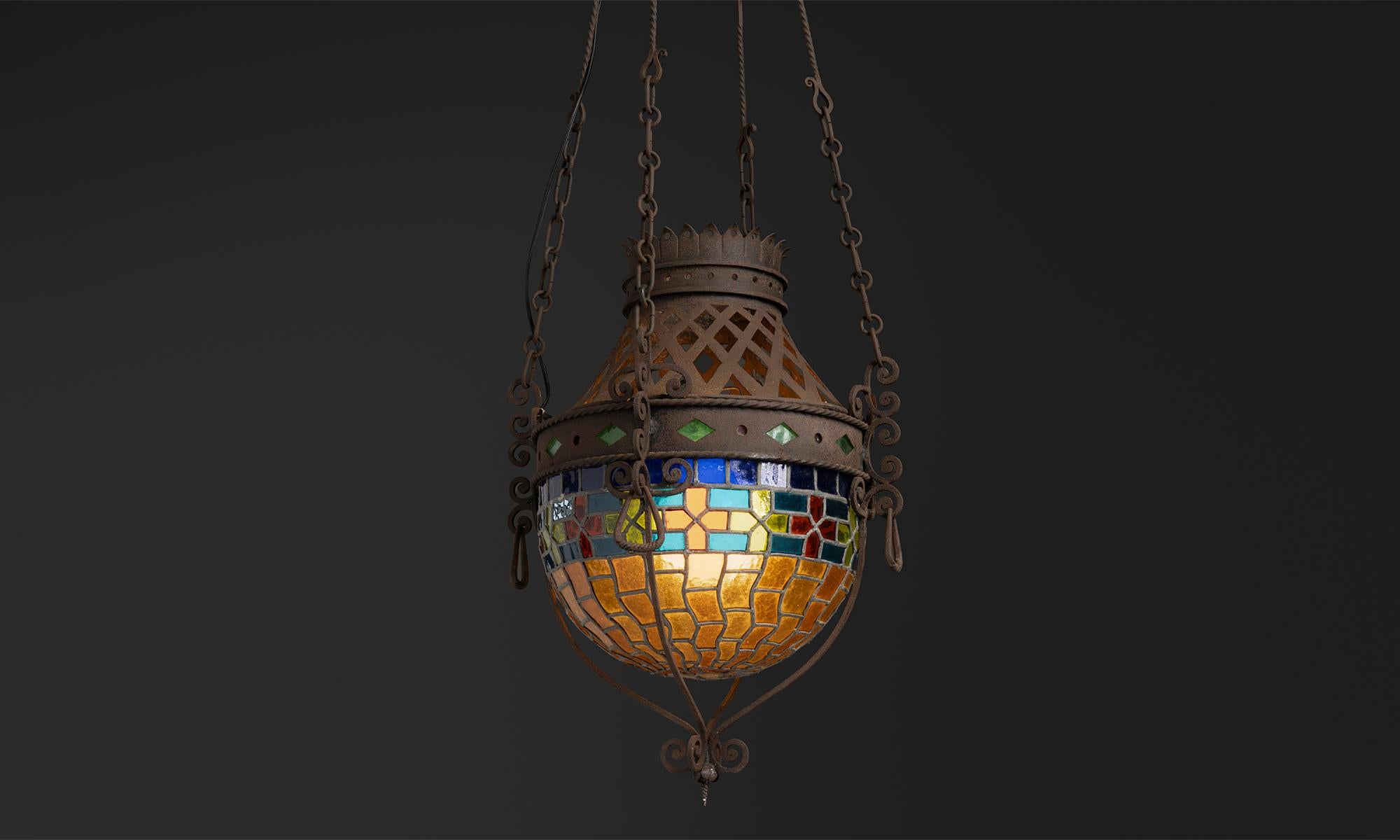 Schmiedeeisen & Stained glass Kronleuchter, Frankreich um 1900 im Angebot 2