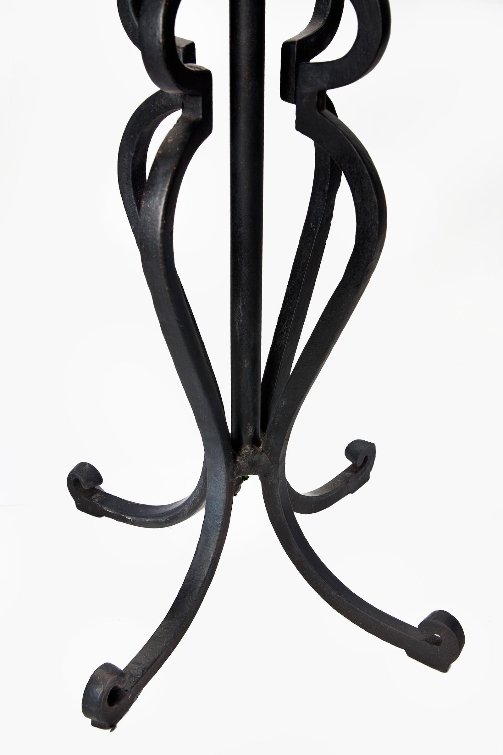 Wrought Iron Table Lamps, a pair In Good Condition For Sale In Malibu, CA