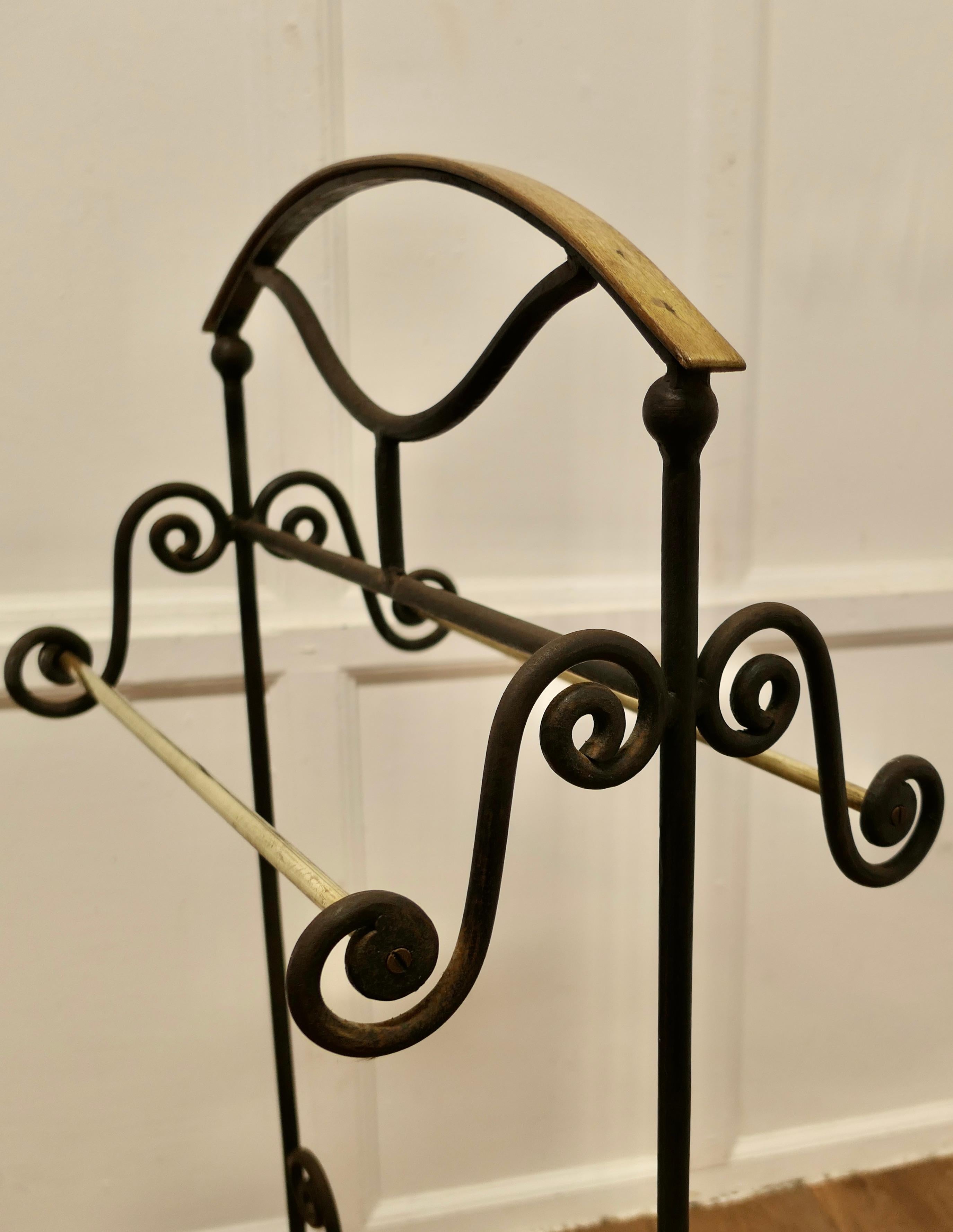 Wrought Iron Towel Rail or Clothes Airer  The Towel Rail or Clothes Airer has pr For Sale 2