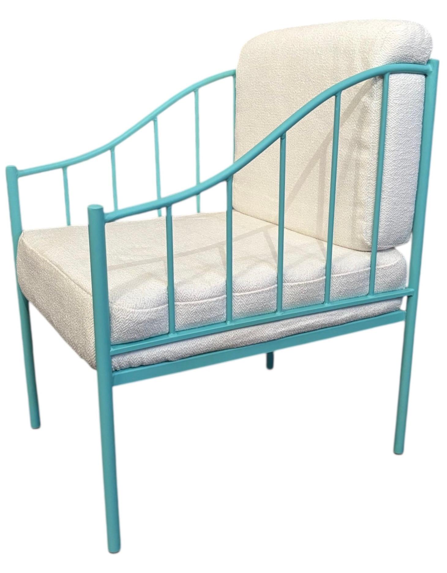 Sillón de Hierro Forjado Turquesa con Tela Blanca Crema
