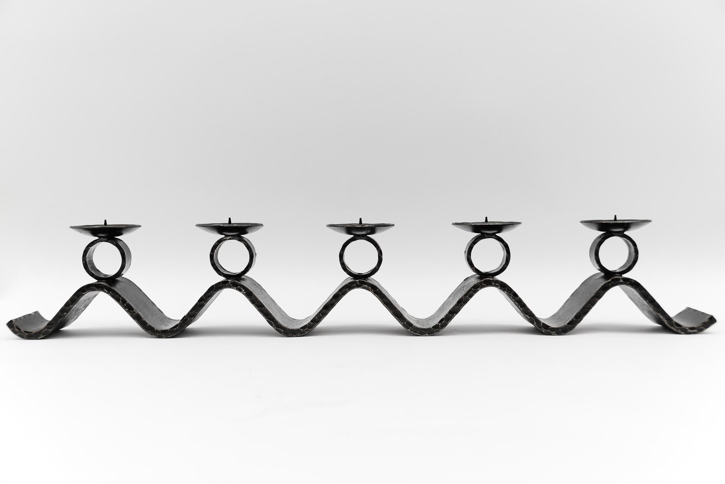 Wrought Iron WAVE Handmade Artist Brutalist Candleholder, 1960s Austria

Super decorative, very puristic. 


 