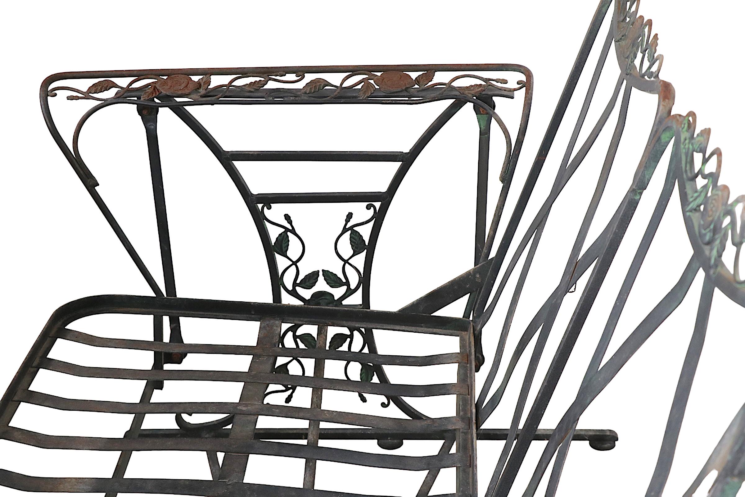 Mid-Century Modern Wrought Iron Woodard Chantilly Rose Garden Patio Poolside  Glider  For Sale