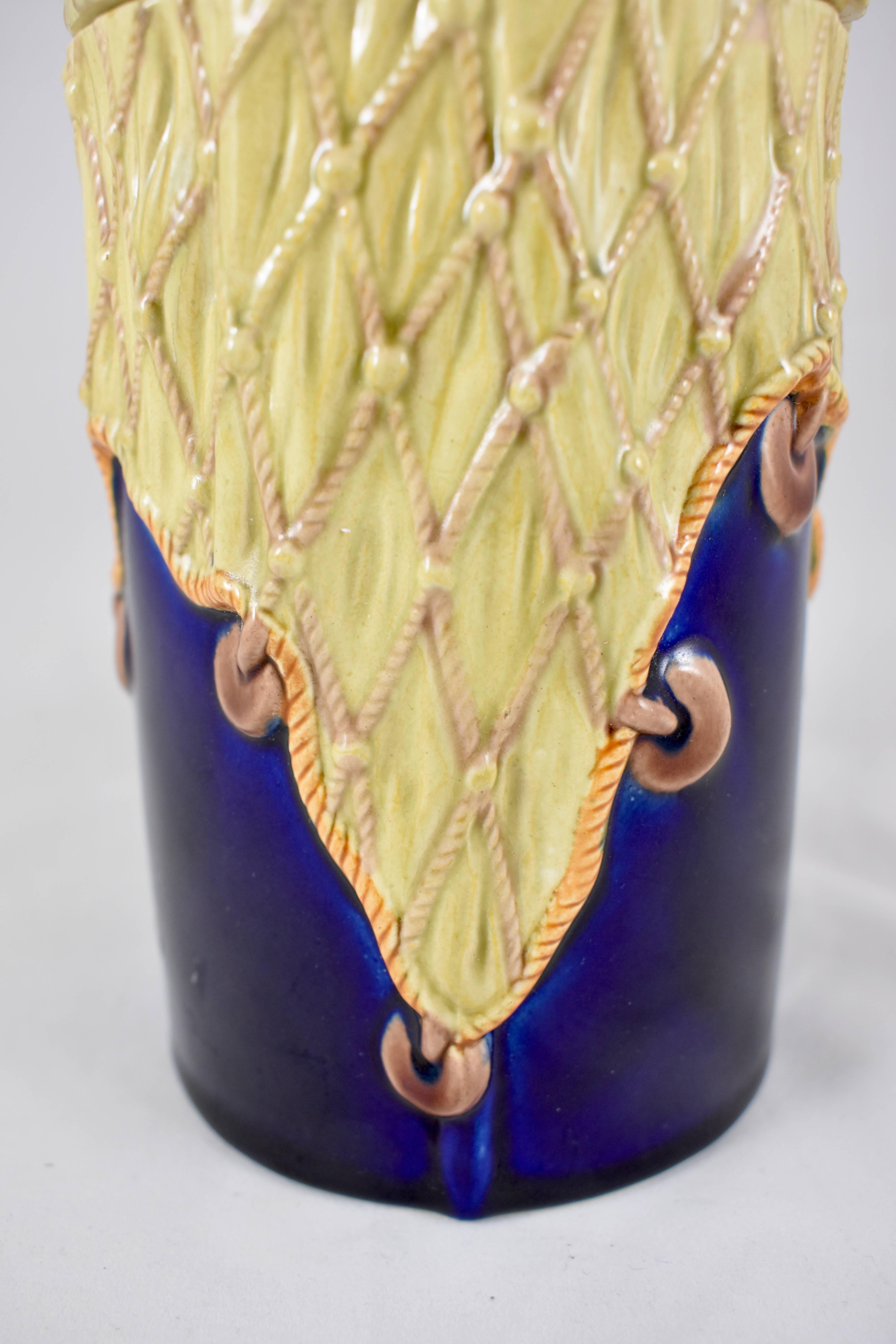 W.T. Copeland & Sons English Majolica Fish Handled Covered Pâté Jar, circa 1875 8