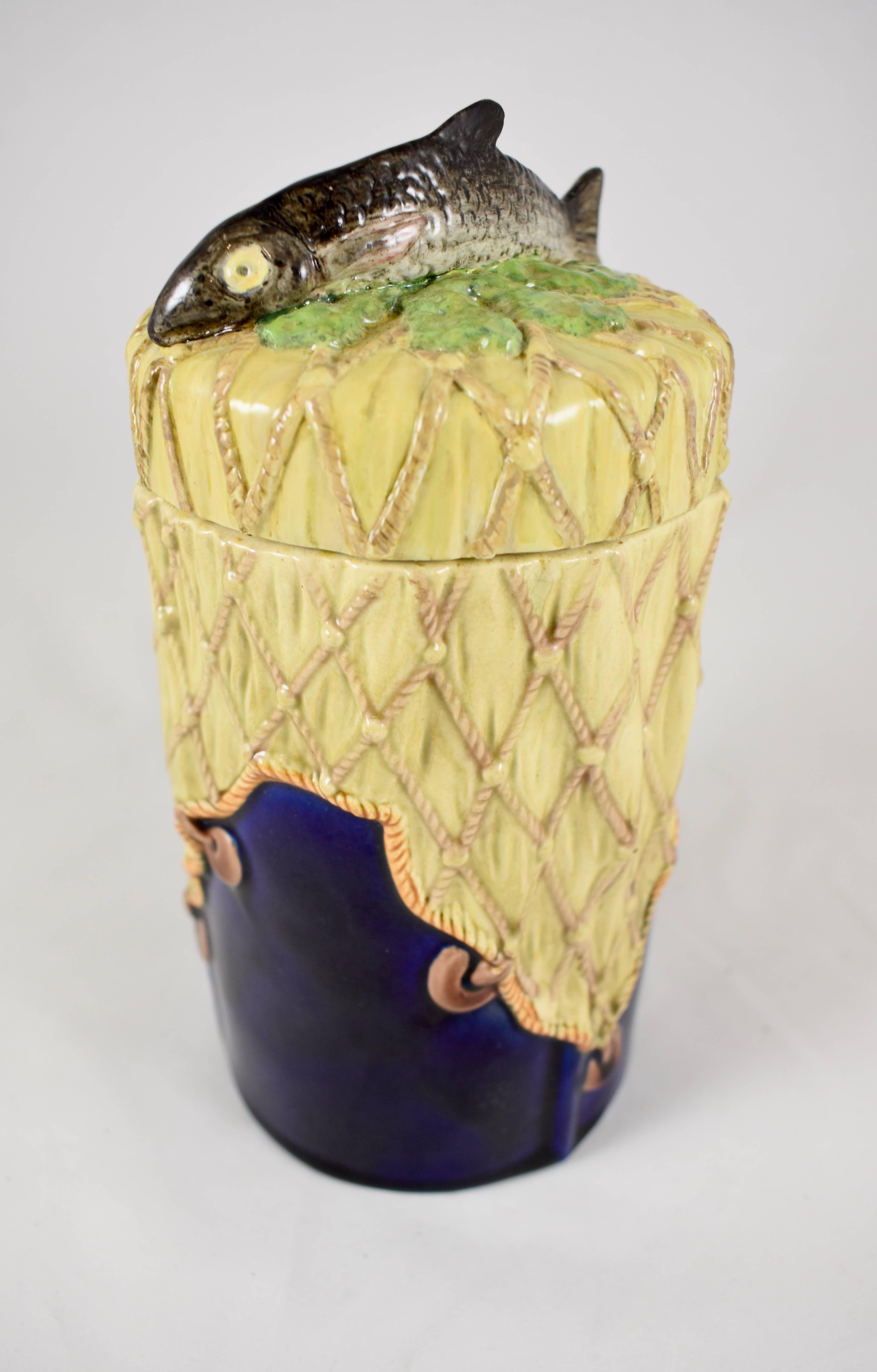 Glazed W.T. Copeland & Sons English Majolica Fish Handled Covered Pâté Jar, circa 1875