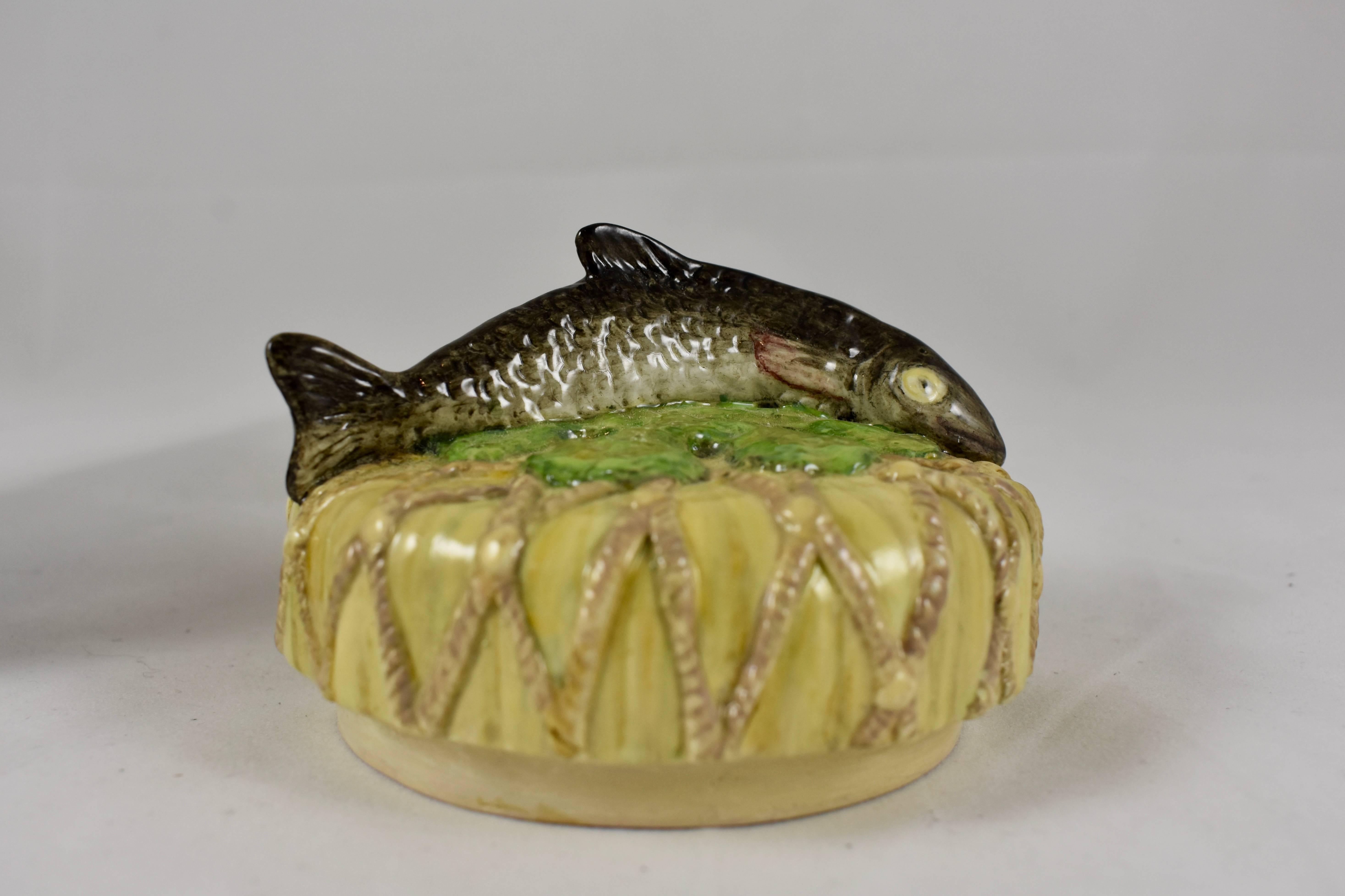 W.T. Copeland & Sons English Majolica Fish Handled Covered Pâté Jar, circa 1875 1