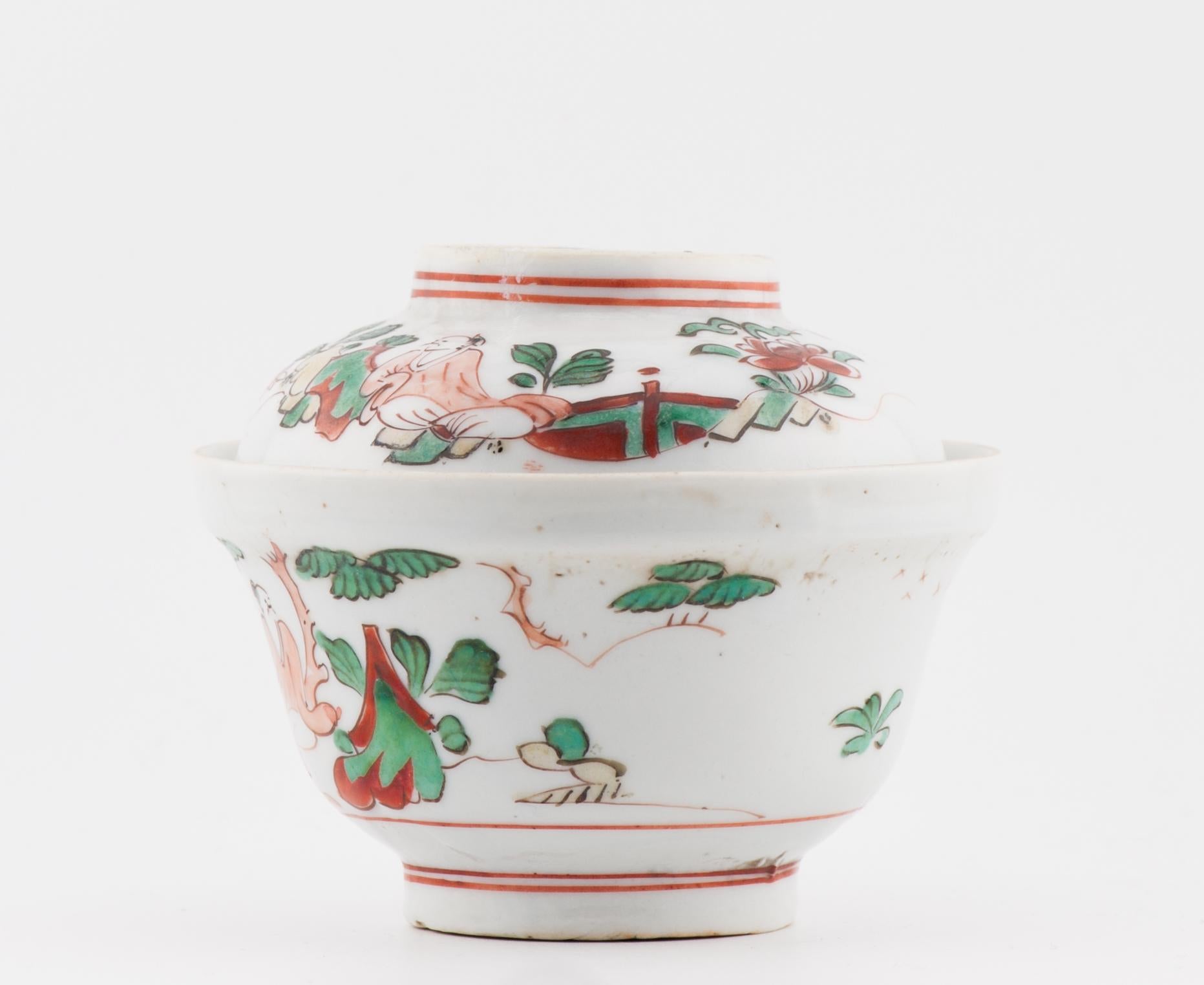 Sharing with you this fantastic transitional period Wucai / Ko-Akae bowl with lid. With a fantastic scene of literatus in a landscape.
The is the first time we encountered a Ko Akae piece in this form, very nice!
17th century.


Condition
Lid