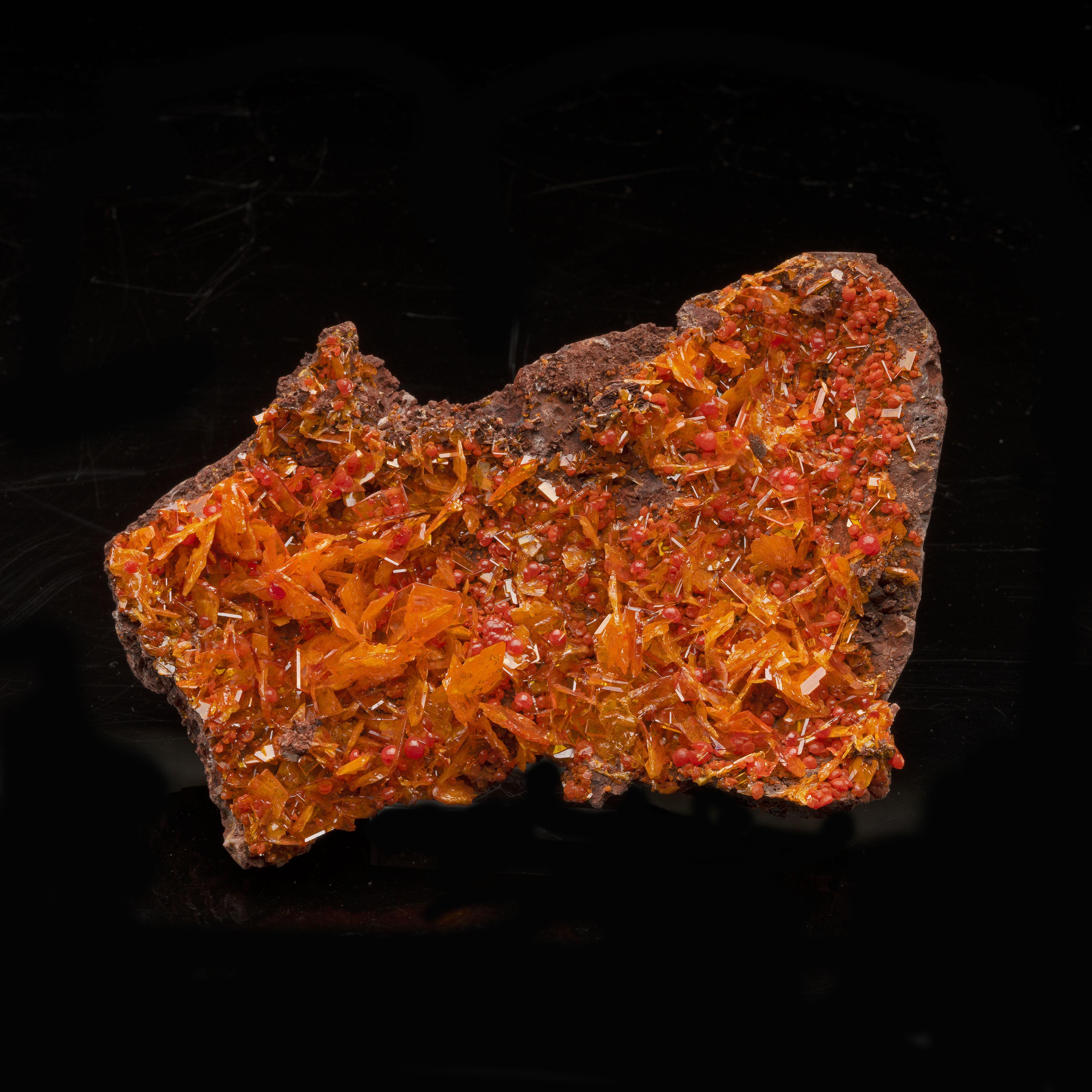 Wulfenite From Arizona // 2.42 Lb. In New Condition For Sale In New York, NY