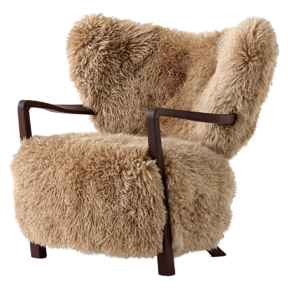 Wulff ATD2 Chaise longue en peau de mouton/miel 50 mm et noyer pour &Tradition
