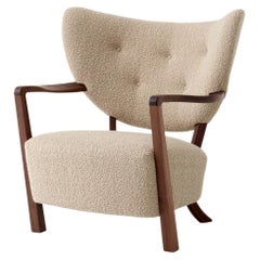 Wulff ATD2 Lounge Chair in Karakorum 003 e Noce oliato per &Tradition