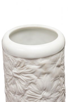 Wunseidel Bavaria German White Porcelain Textured Floral Pattern Vase