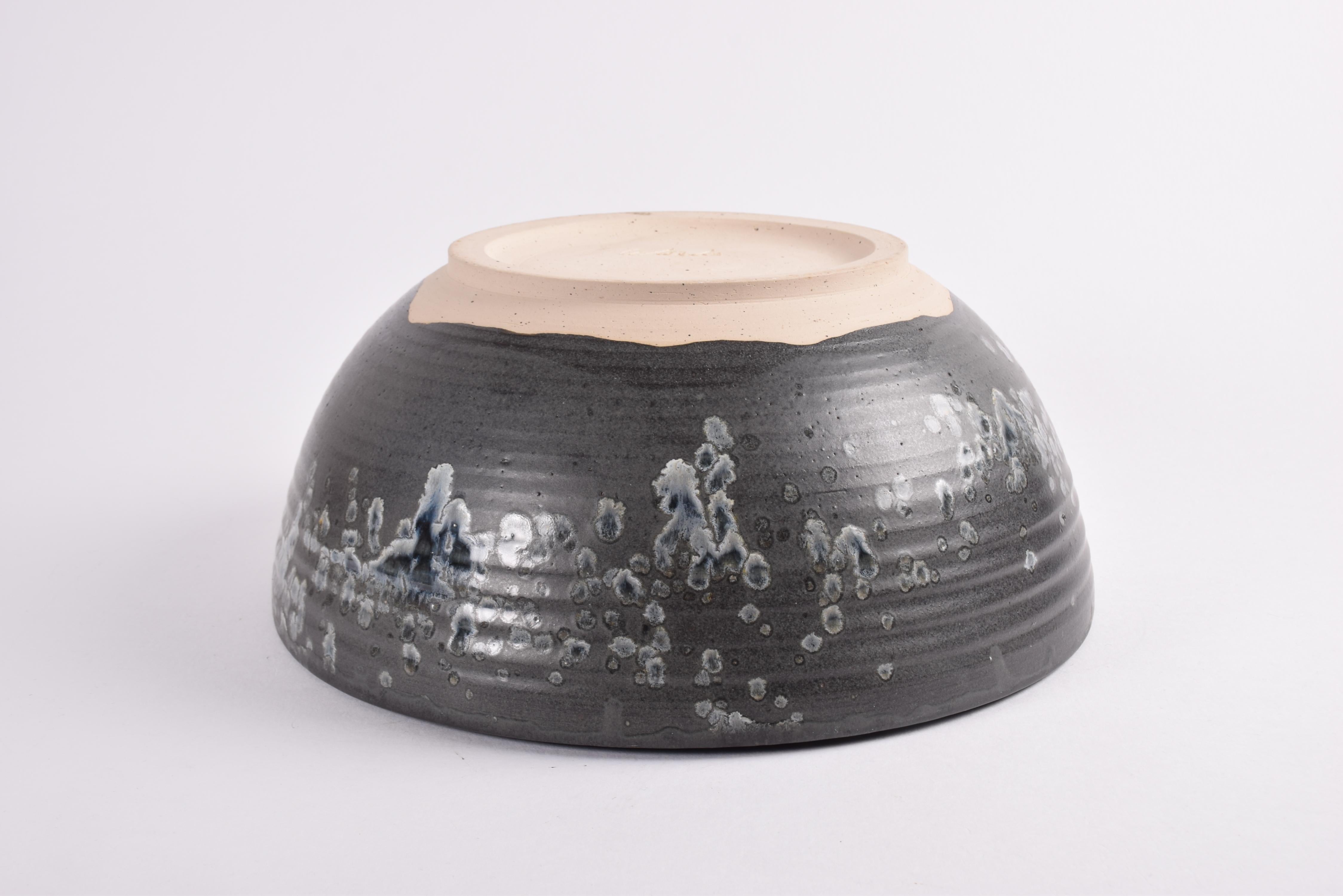Würtz Denmark Huge Unique Ceramic Bowl Anthracite, Gray, Dark Blue Glaze ca 2010 For Sale 3