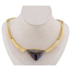 Collier Wurzbacher en or jaune 18 carats avec opale de Boulder