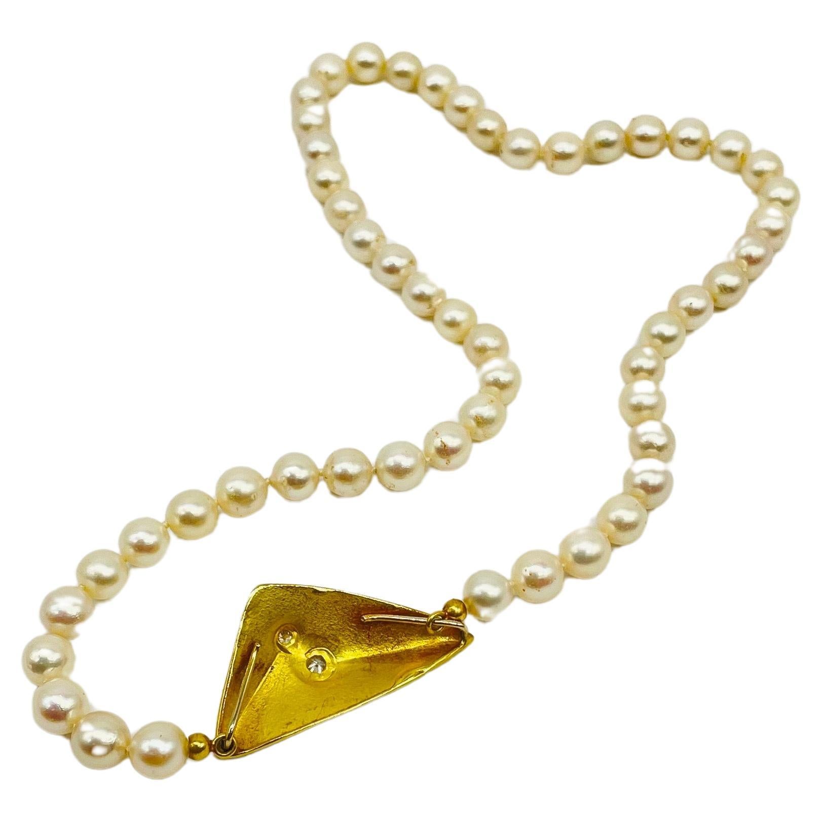 Wurzbacher 18k yellow gold pearl necklace with diamonds In Good Condition For Sale In Berlin, BE