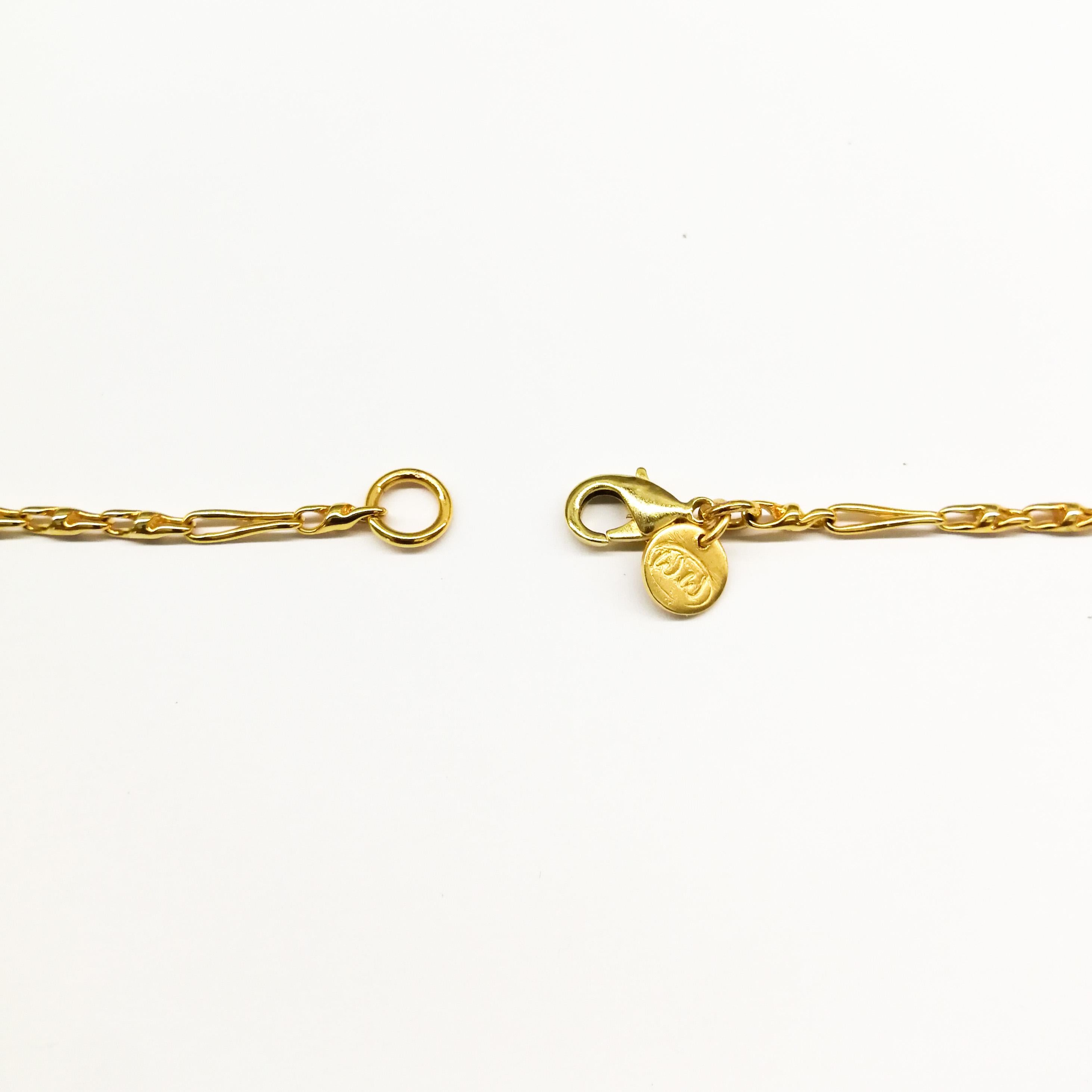 Collection «WW » sautoir en verre coulé long, perles et chaîne dorée, France, 2018 en vente 5