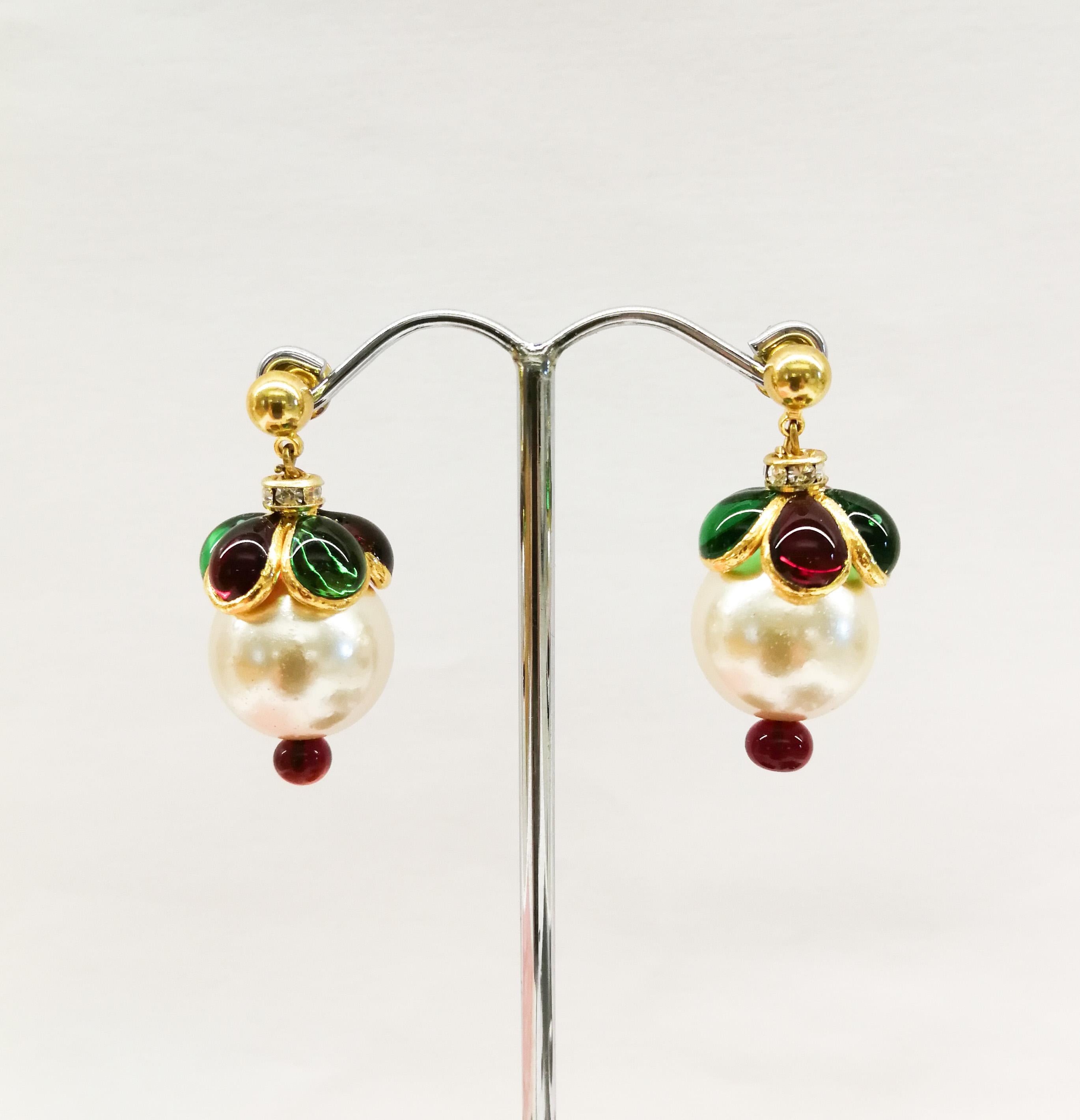 'WW' Collection poured glass, gilt and pearl drop 'Harlequin' earrings, 2019. In New Condition In Greyabbey, County Down