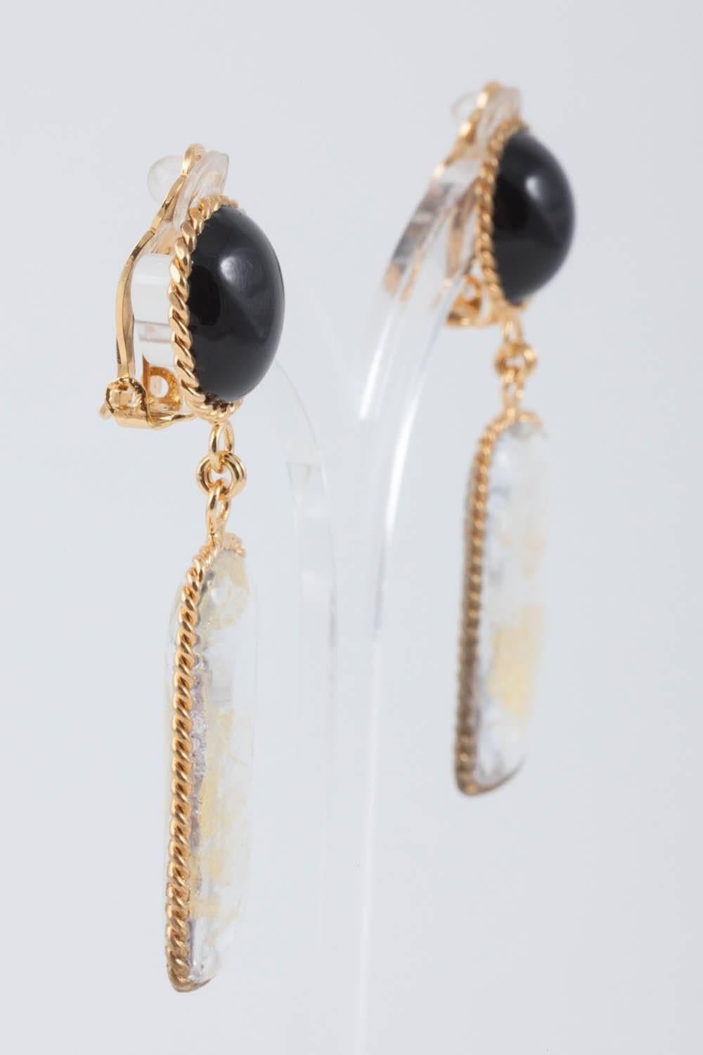 'WW' gold leaf, poured glass drop earrings, 2017. In New Condition In Greyabbey, County Down
