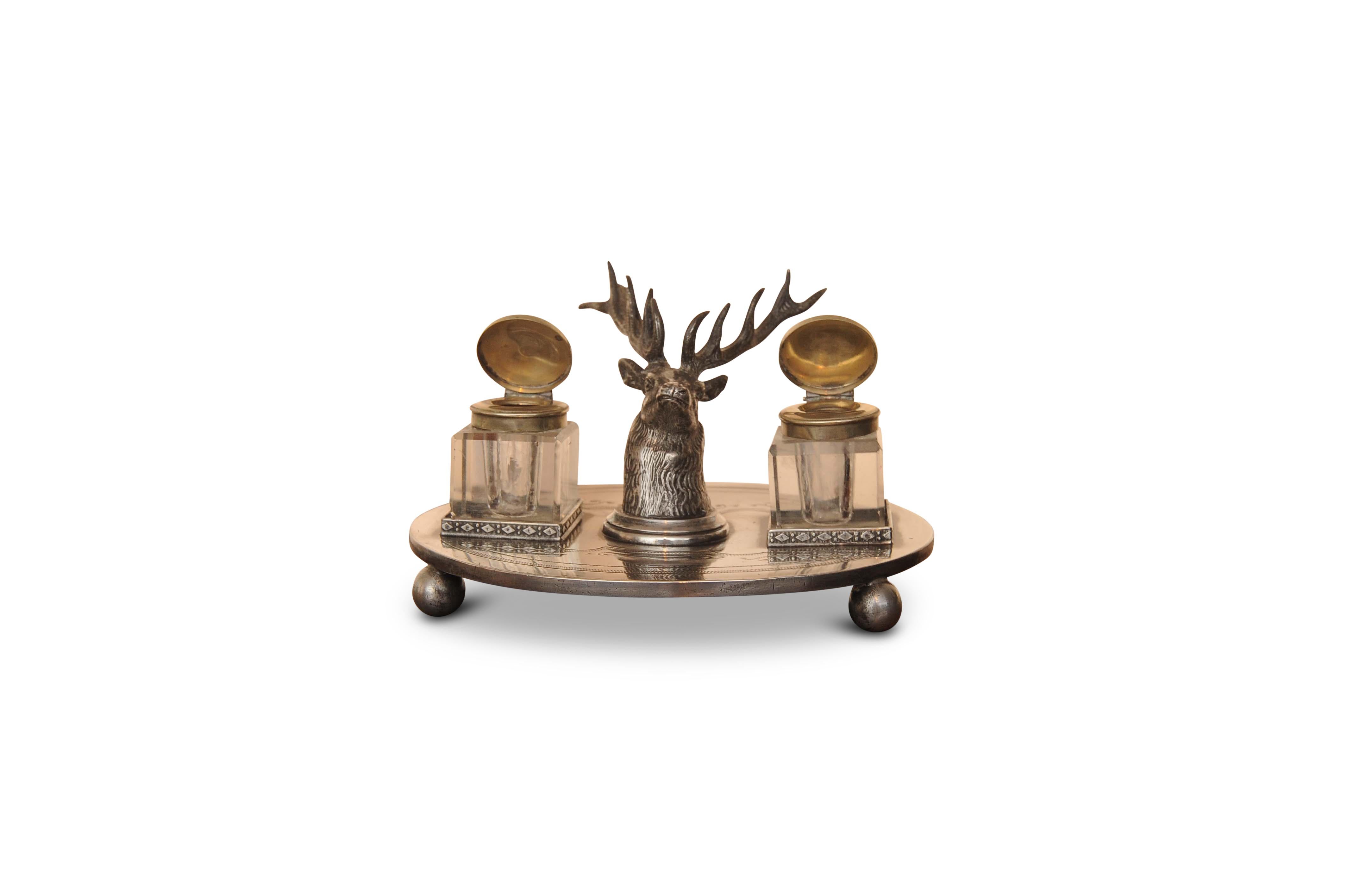 WW Harrison & Co Ep Victorian Desktop Ink Stand Art Nouveau Style with Stag Head In Good Condition For Sale In High Wycombe, Buckinghamshire