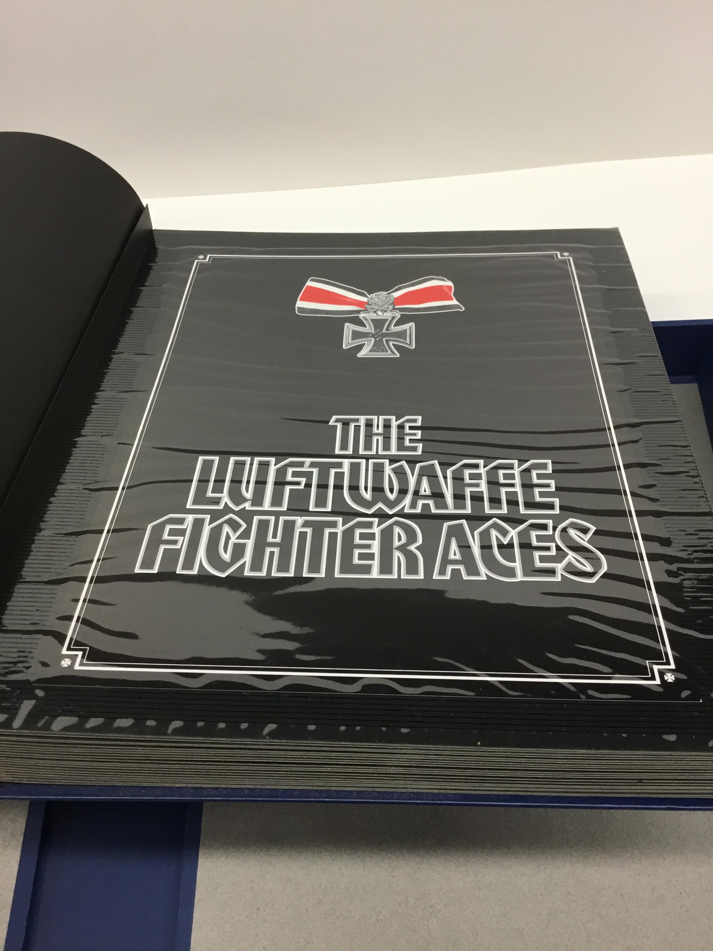 Battle of Britain Fighter Aces Kollektion, signierte limitierte Auflage, zwei Bände im Angebot 4