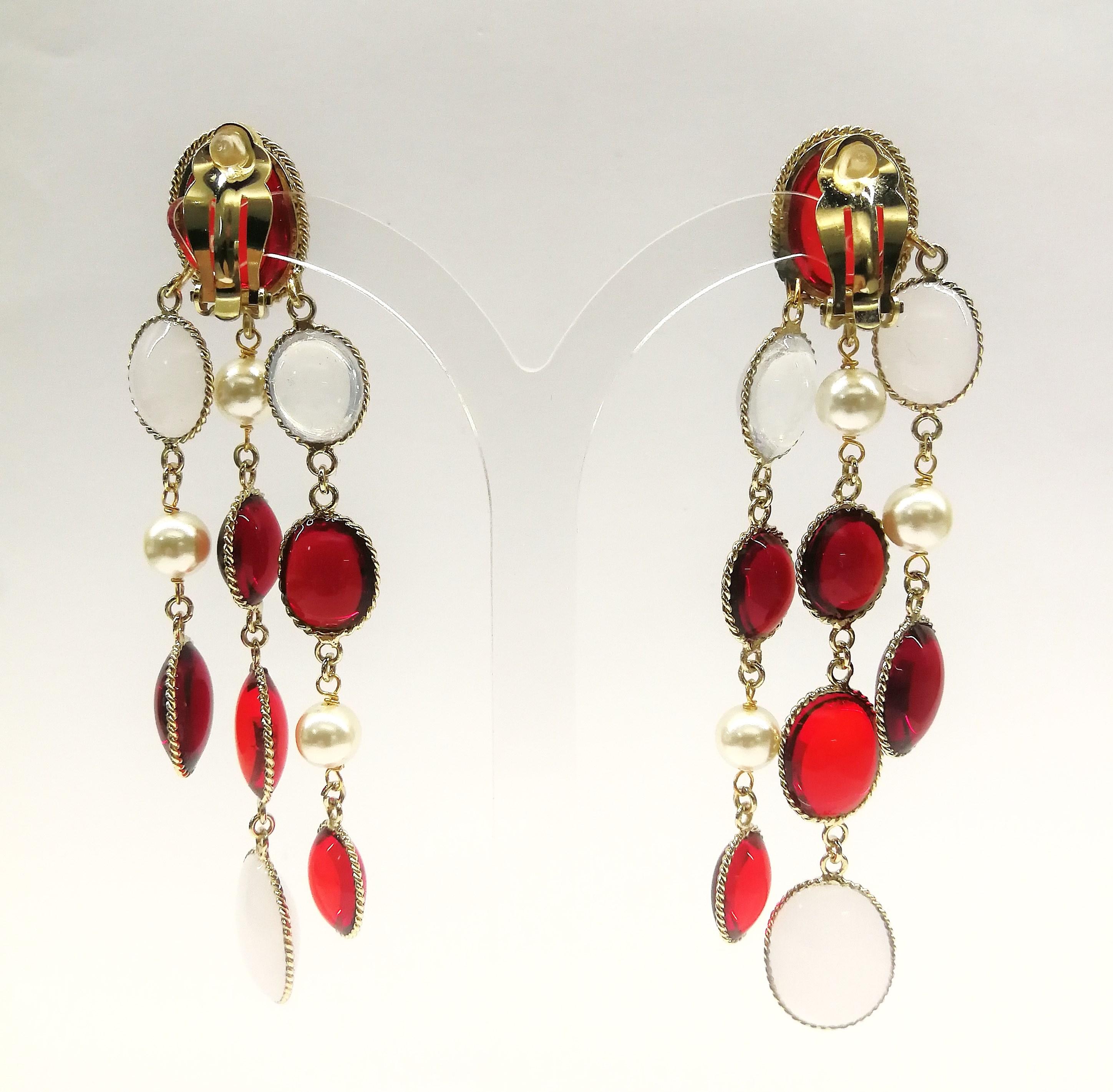 'WW' mixed ruby and opaline poured glass, 'Harlequin' drop earrings, 2018. For Sale 3