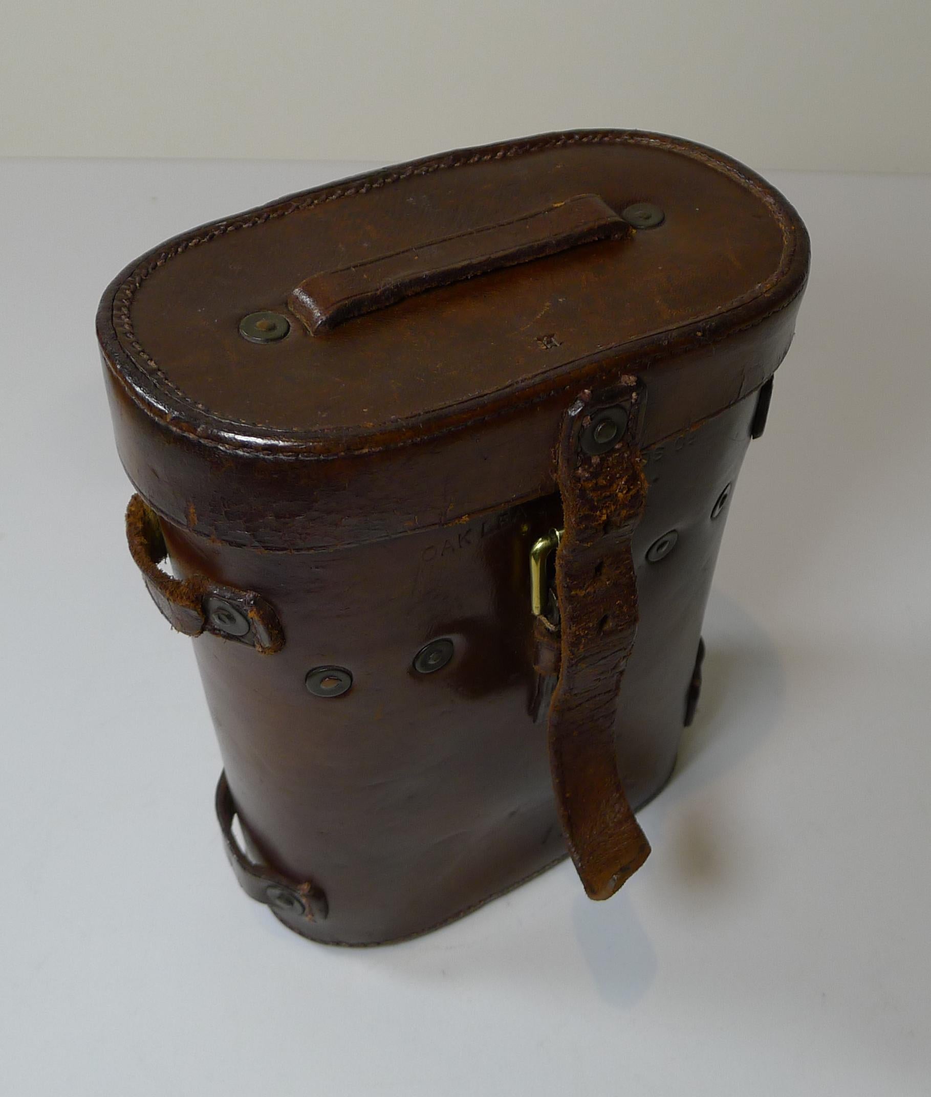 l petit fabt binoculars