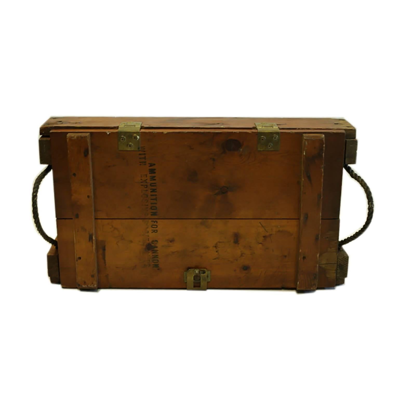 WW11 Wooden Mortar Cartidge Box, circa 1940s 1