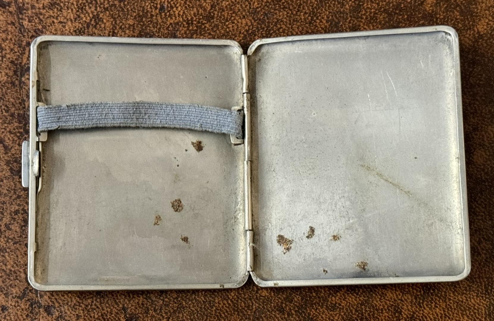 WW2 SILVER PLATED ROYAL CANADiAN ORDNANCE CORPS BADGE ON CIGARETTE CASE For Sale 3