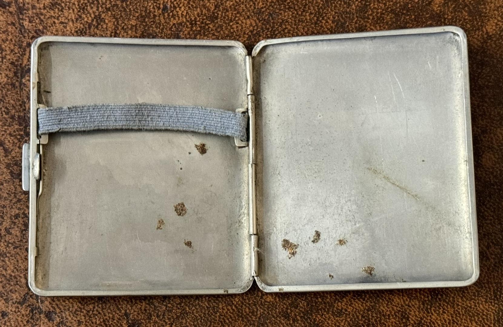 WW2 SILVER PLATED ROYAL CANADiAN ORDNANCE CORPS BADGE ON CIGARETTE CASE For Sale 2