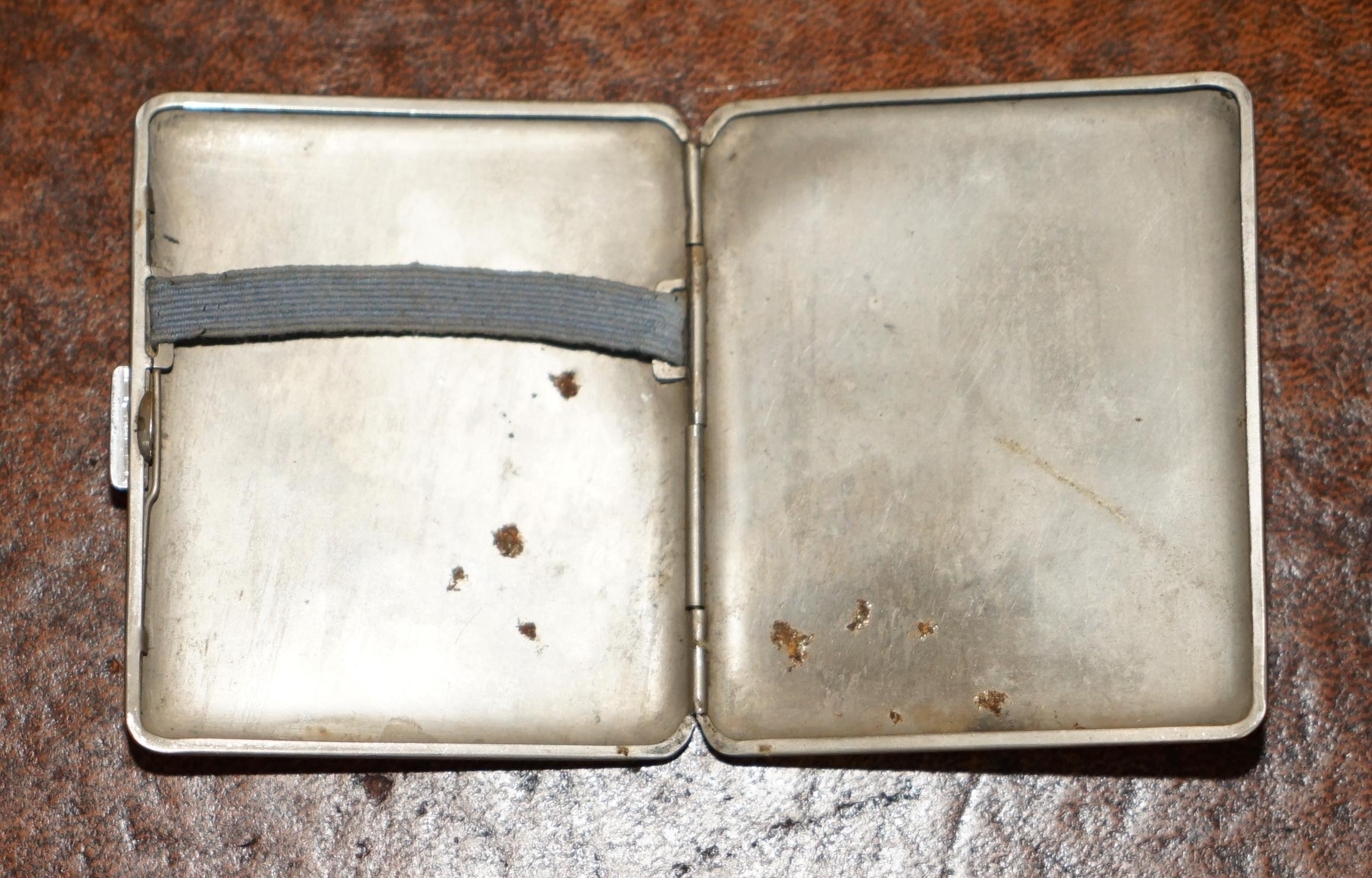 WW2 SILVER PLATED ROYAL CANADiAN ORDNANCE CORPS BADGE ON CIGARETTE CASE In Good Condition For Sale In West Sussex, Pulborough