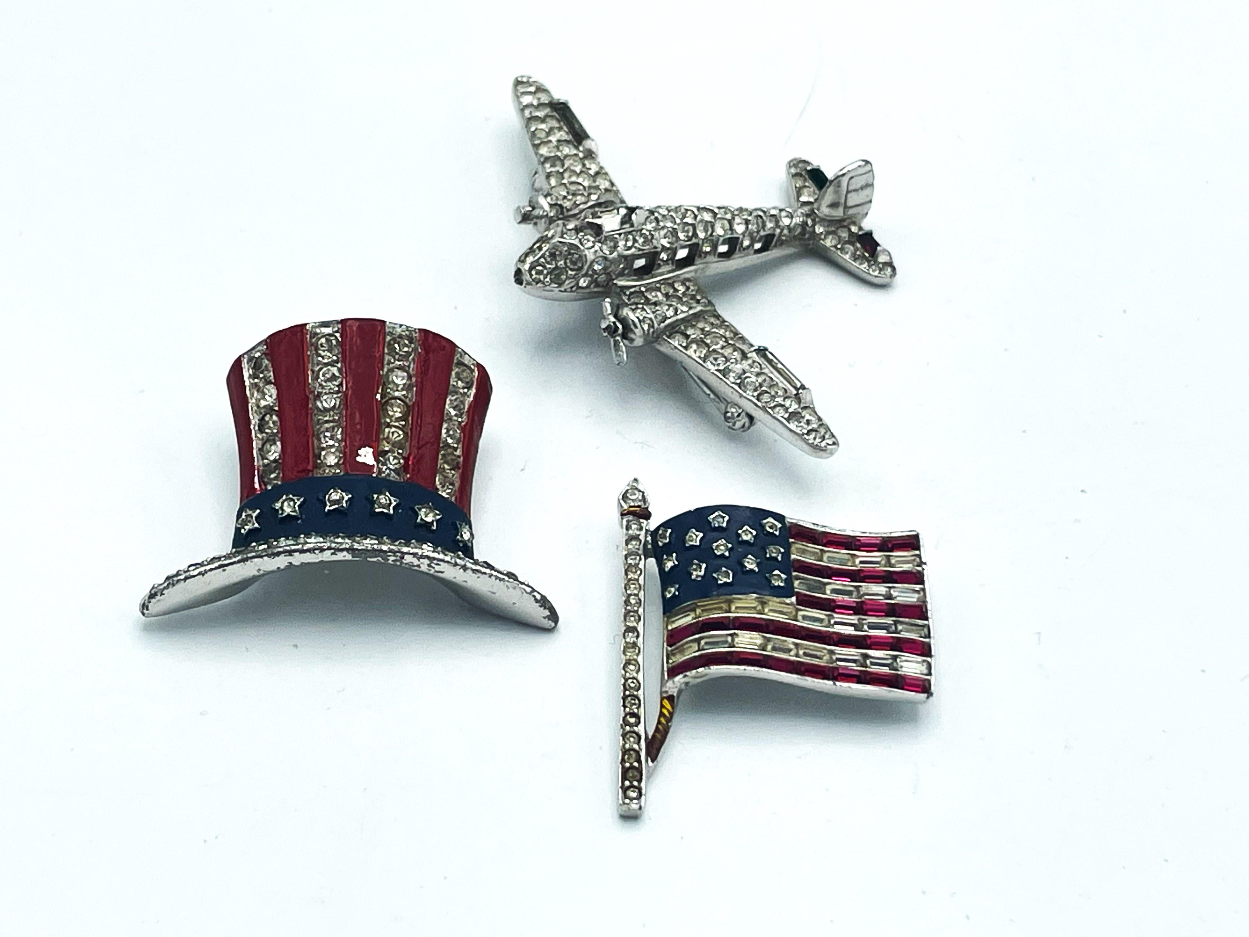 WW2 US Patriotic broche pave et émail made Trifari 1940 en vente 3