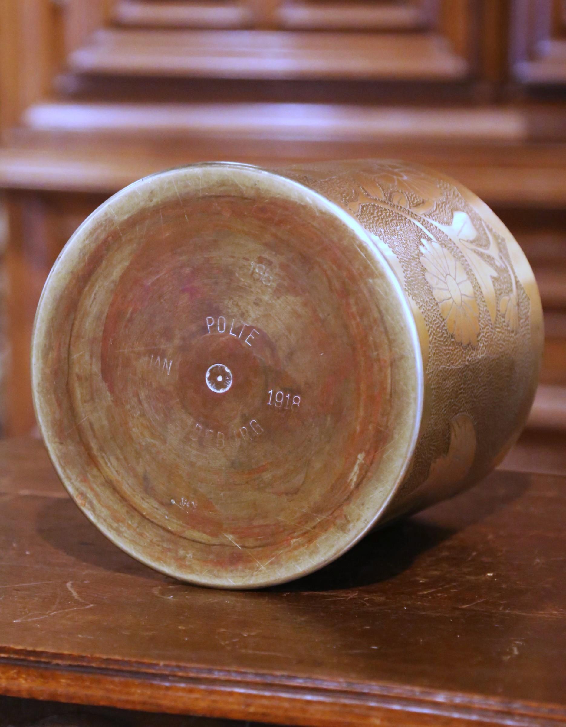 WWI German Trench Artillery Brass Shell Casing with Engraved Foliage Motifs For Sale 3