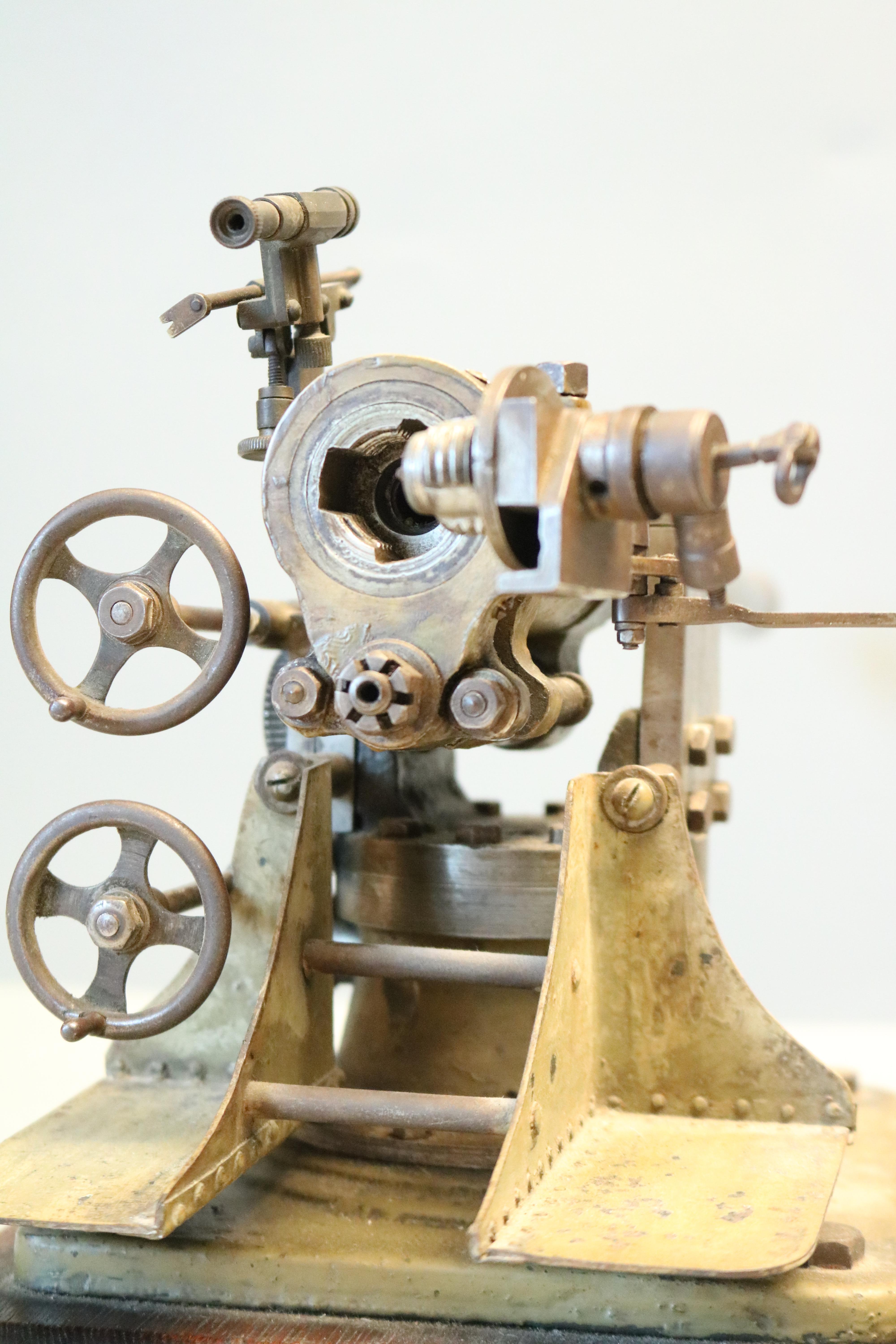 WWI Scale Model of a Coastal Defence Gun In Good Condition In Gloucestershire, GB