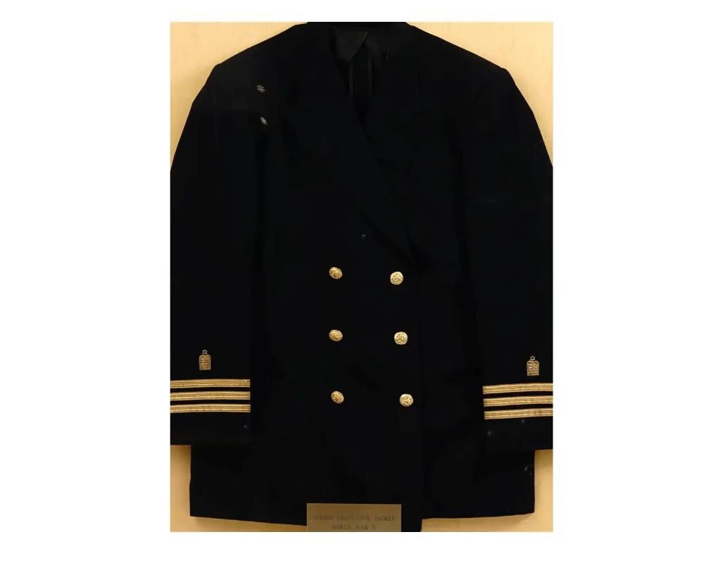 WWII Era Us Army Jewish Military Chaplains Jacket In Good Condition For Sale In New York, NY