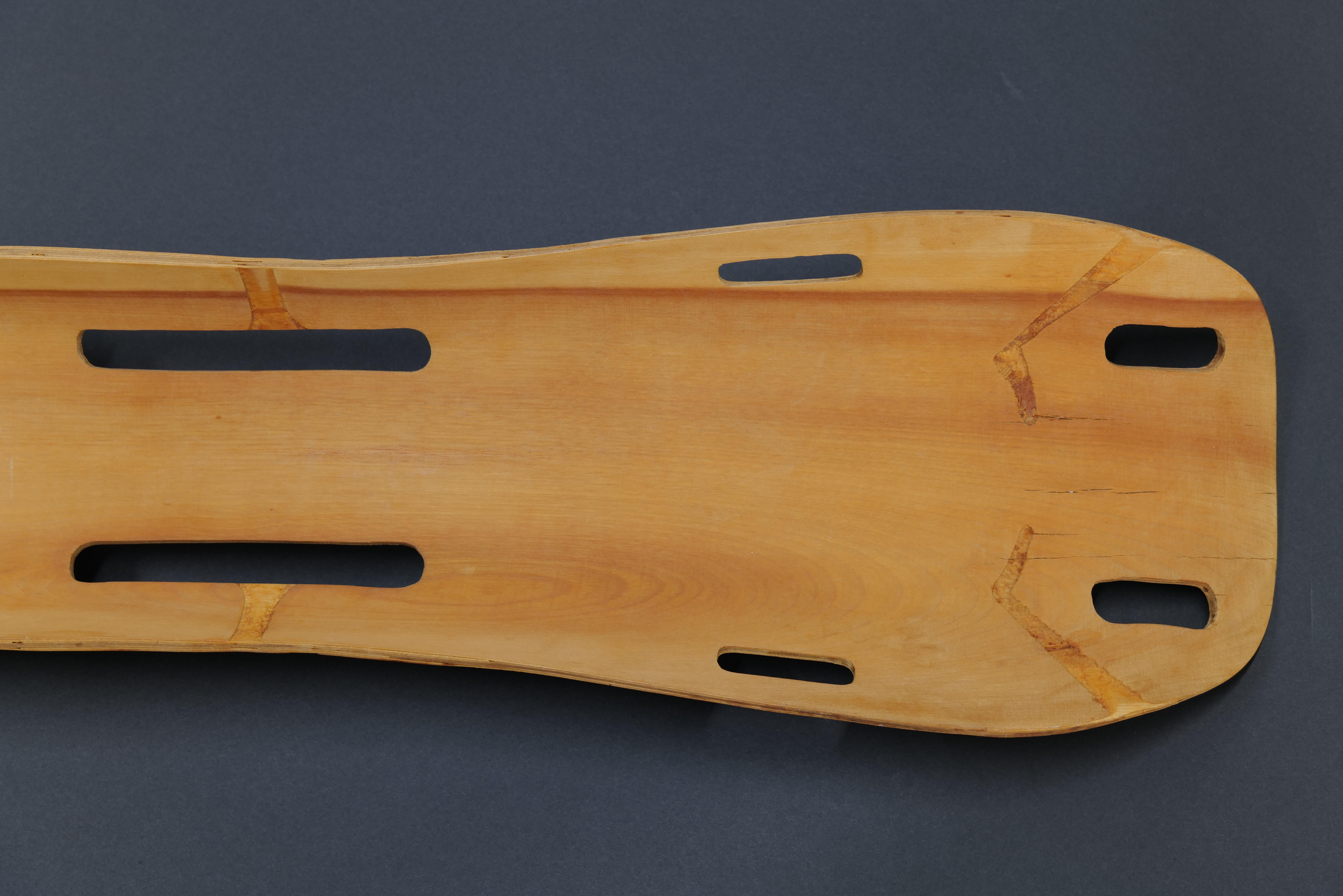 WWII Plywood Leg Splint by Charles Eames For Sale 2