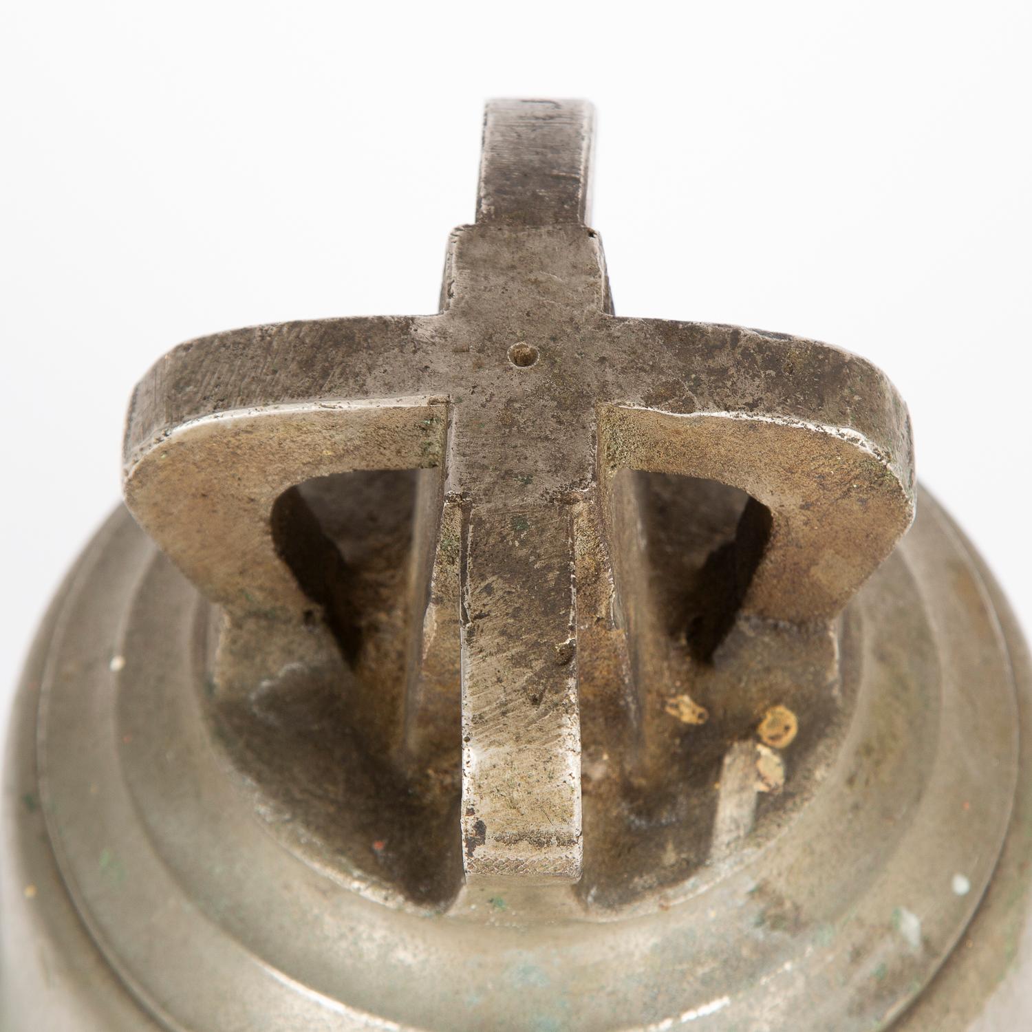 Bronze Bell de navire de la Seconde Guerre mondiale, Minesweeper HMS Queen of Thanet, datée de 1941 en vente