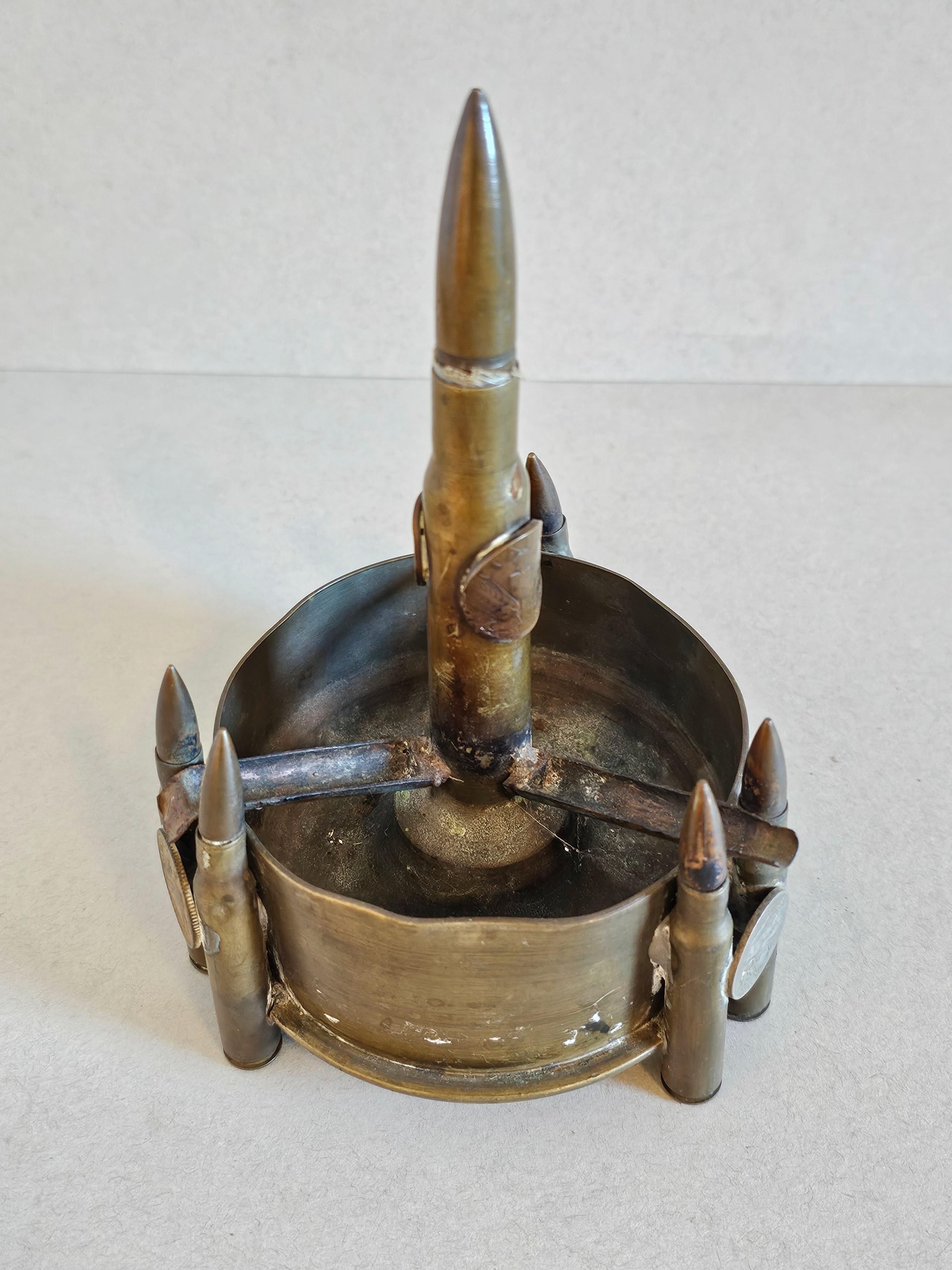 Européen WWII Trench Art Artillery Shell Bullet Coin Ashtray  en vente