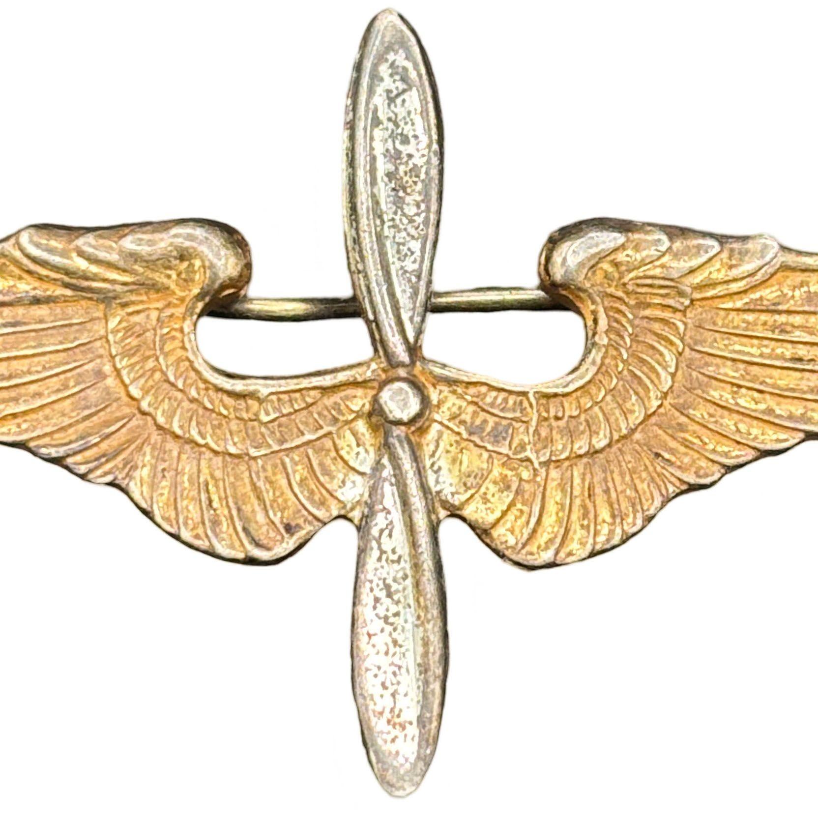 WWII US Army Air Corps Cadet Sterling Silver Badge Pin by Meyer In Excellent Condition For Sale In Van Nuys, CA