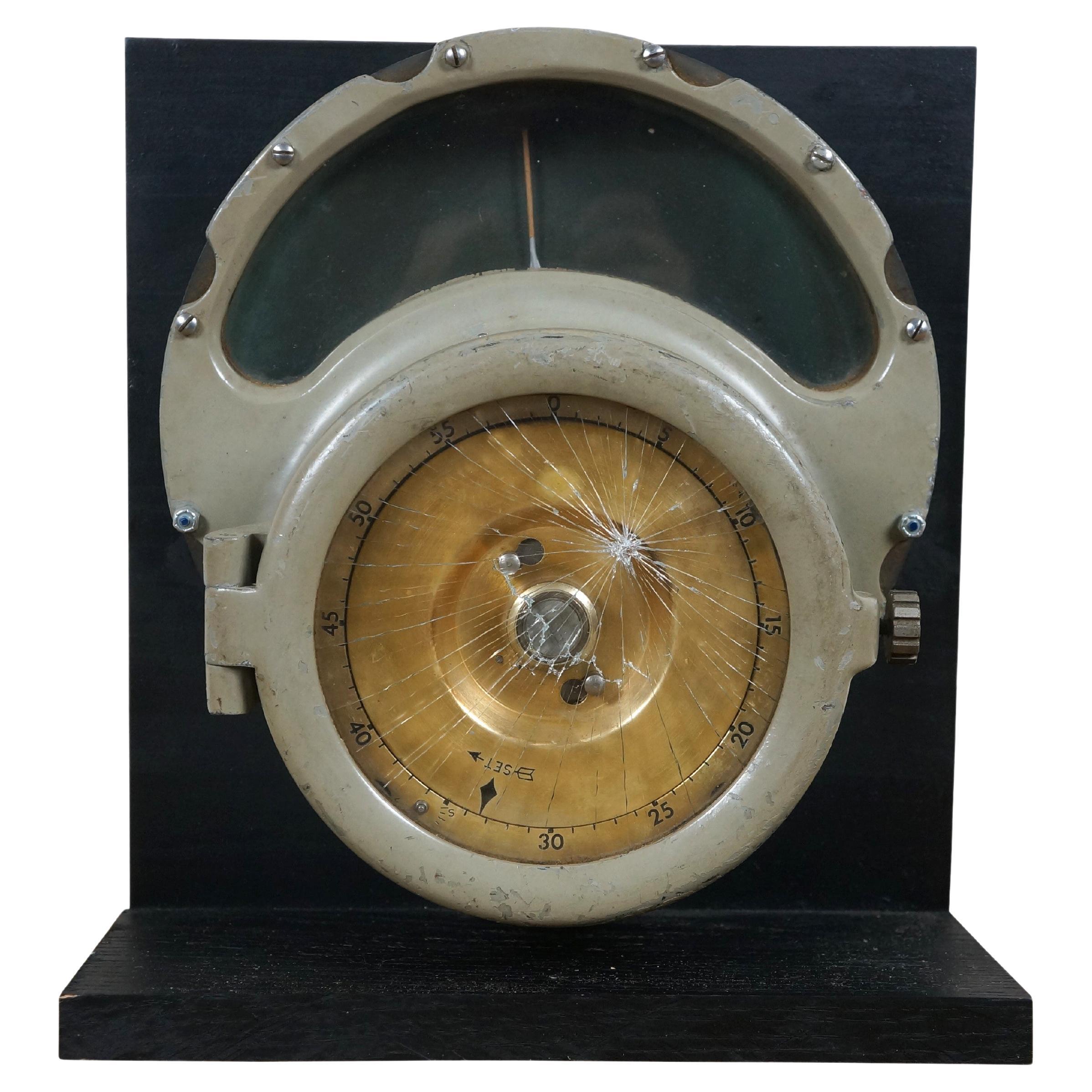 Raro Reloj de Rumbo Sinuoso de la época de la Segunda Guerra Mundial - BU Ships stock No. S61-C-8350 - Mark 3 - Mod. 0 - Navy Department Bureau of Ships - Seth thomas Clocks Contract NObs. 53703 - Insp. Marina de EEUU. Etiqueta interior: Mfg Stock