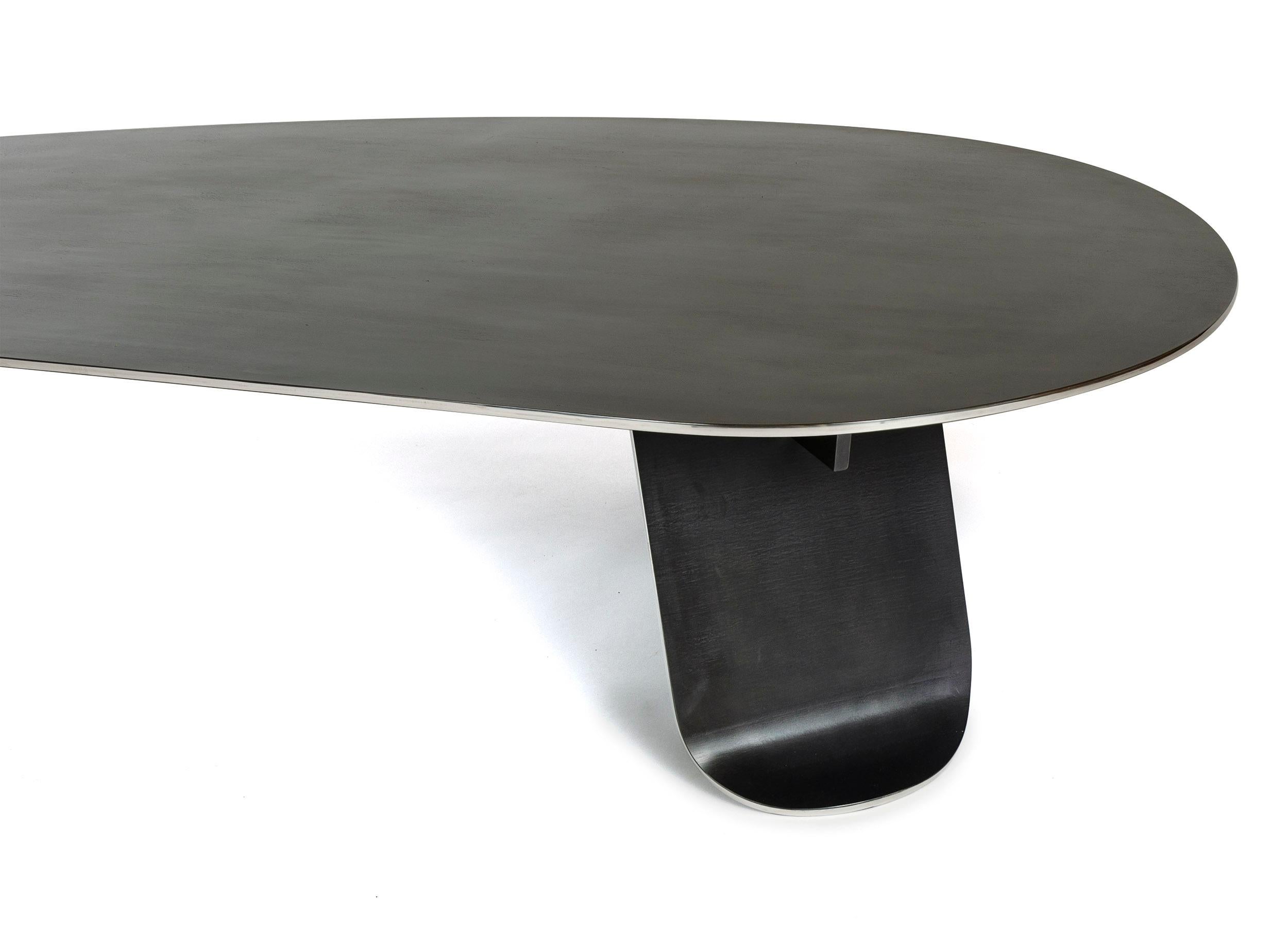 Table basse Chrysalis No. 1 Acier inoxydable noir avec bords polis, sur commande en vente 8