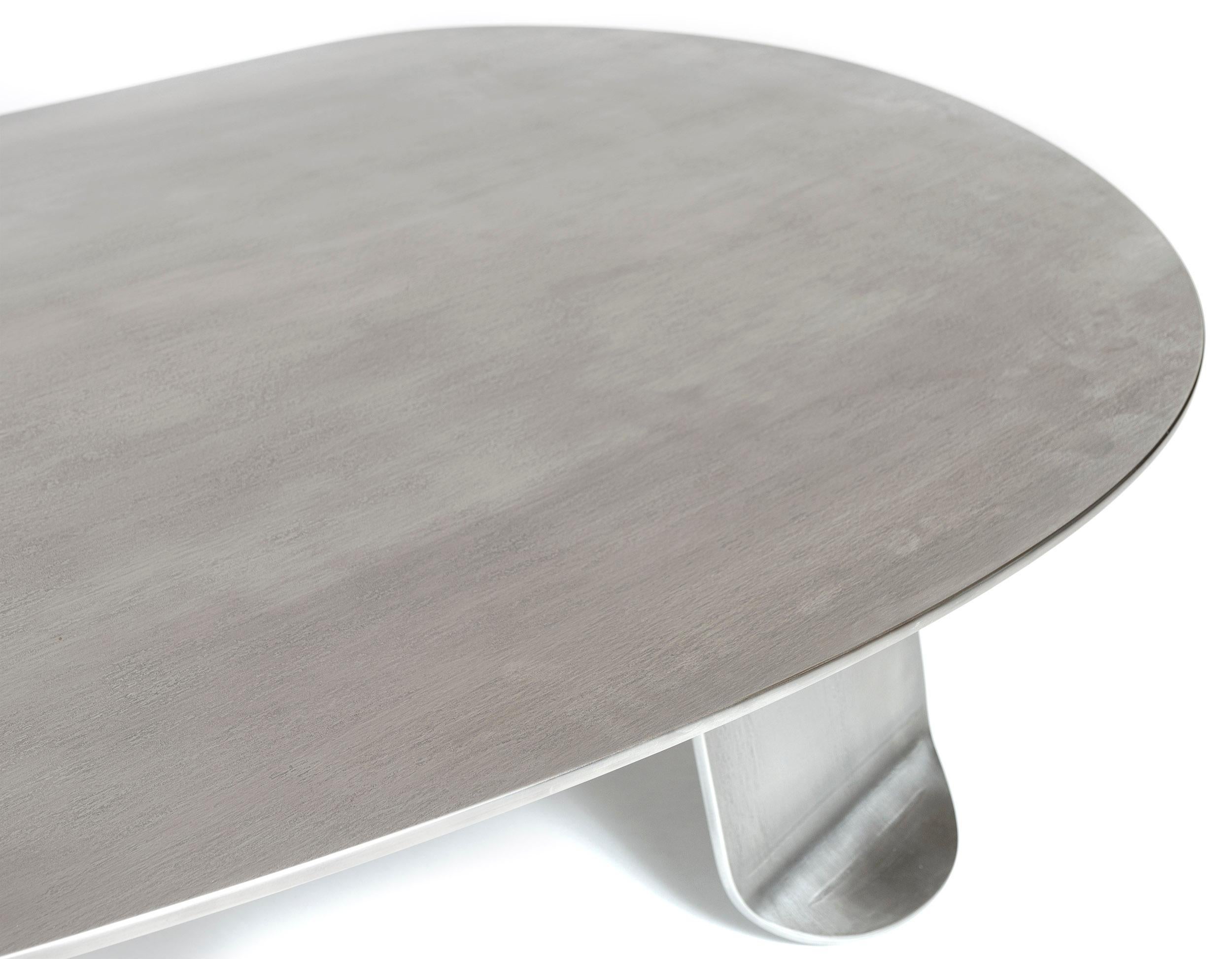 WYETH Chrysalis: Tisch Nr. 1 aus Edelstahl mit natürlicher Maserung (Stahl) im Angebot