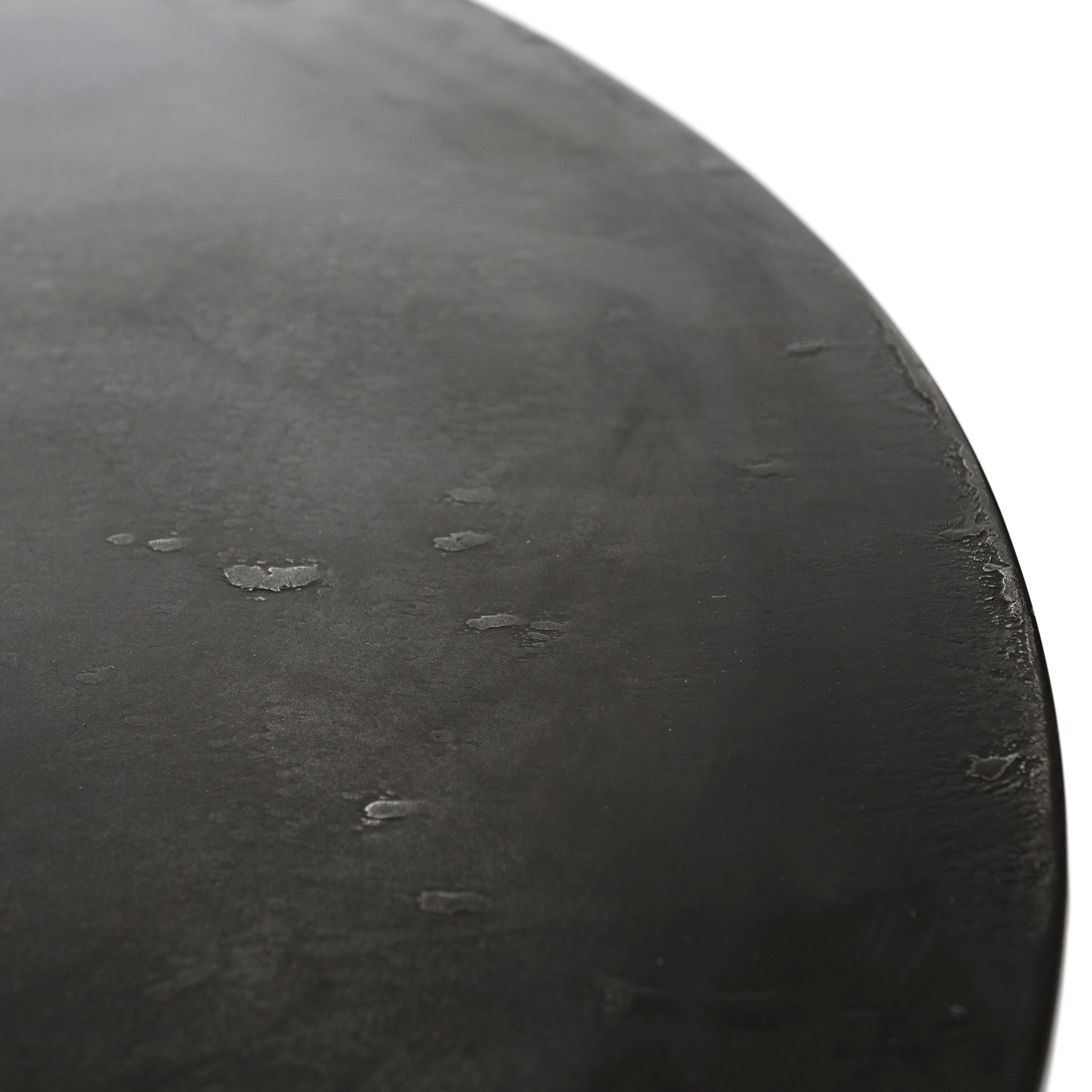 WYETH Chrysalis: Tisch Nr. 1 aus patiniertem Stahl mit heißer Zinkoberfläche im Angebot 6