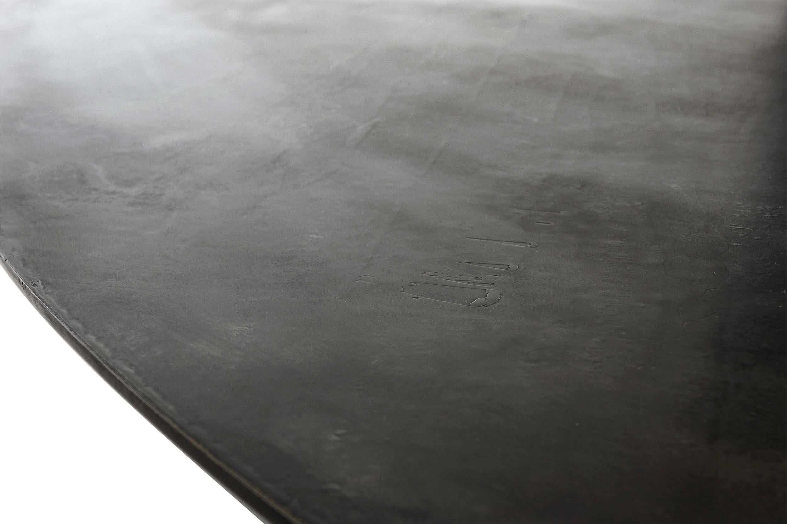 WYETH Chrysalis: Tisch Nr. 1 aus patiniertem Stahl mit heißer Zinkoberfläche im Angebot 8
