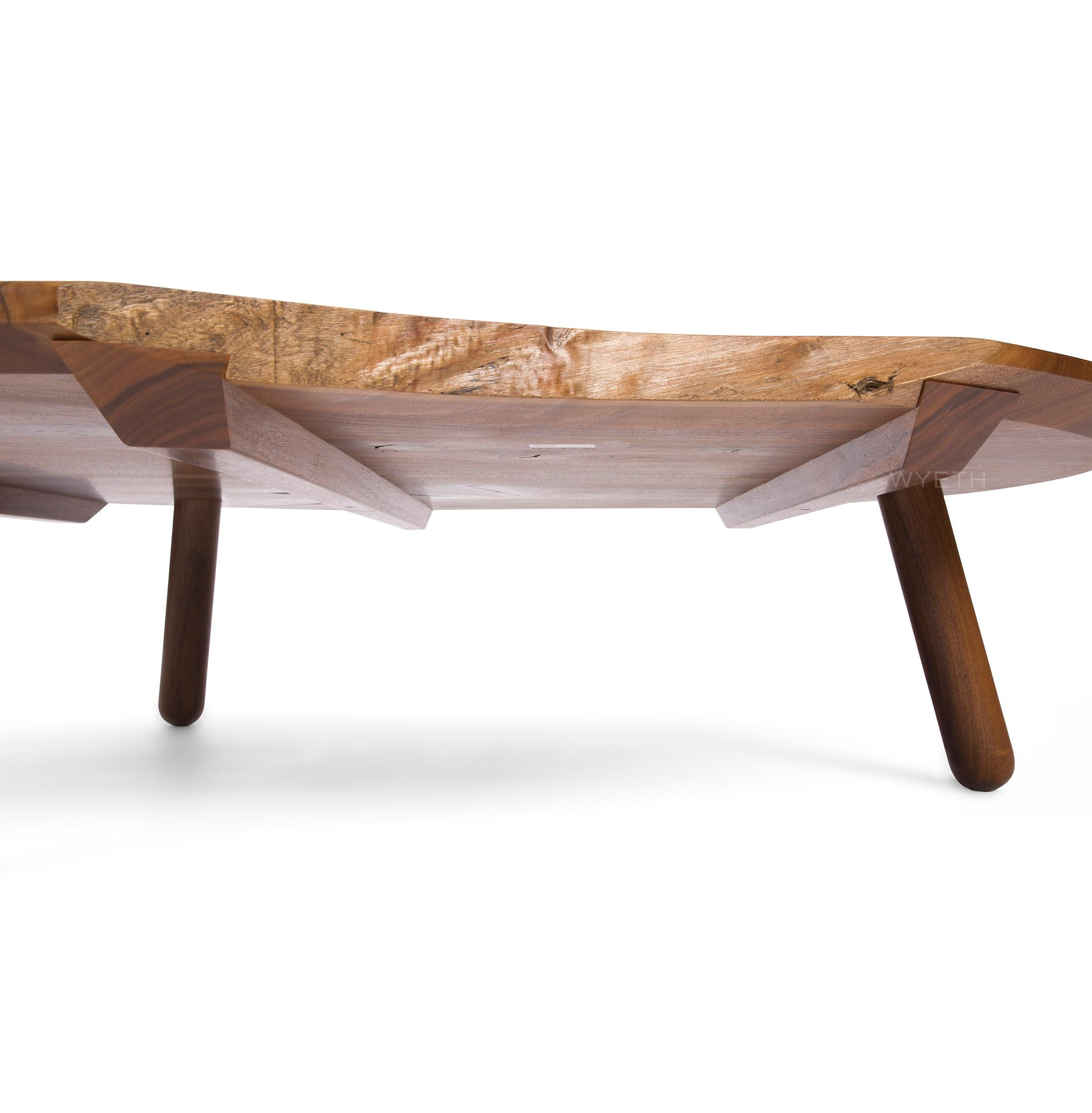 WYETH Original Sliding Dovetail Low Table In Excellent Condition For Sale In Sagaponack, NY