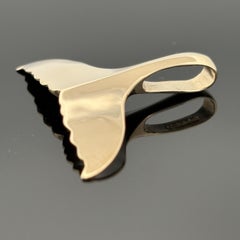 Ciondolo a forma di coda di balena in oro giallo 14k di Wyland Galleries - misura media