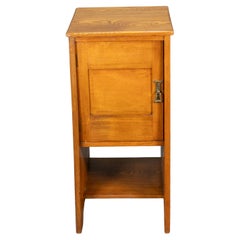 Wylie and Lochhead. A pair of Arts and Crafts Ash bedside cabinets