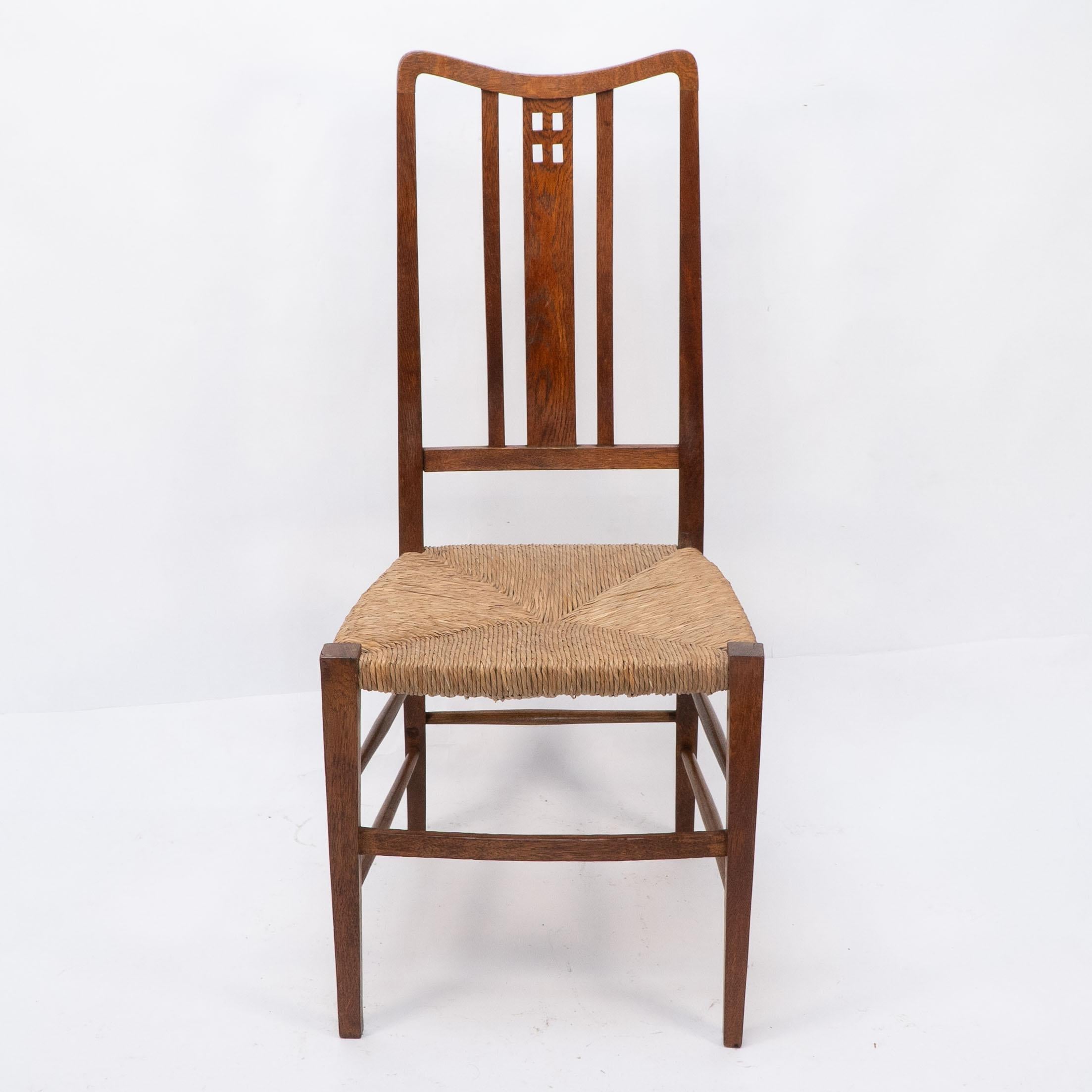 Wylie et Lochhead (atribué). Paire de chaises d'appoint ou de chambre à coucher en jonc Bon état - En vente à London, GB