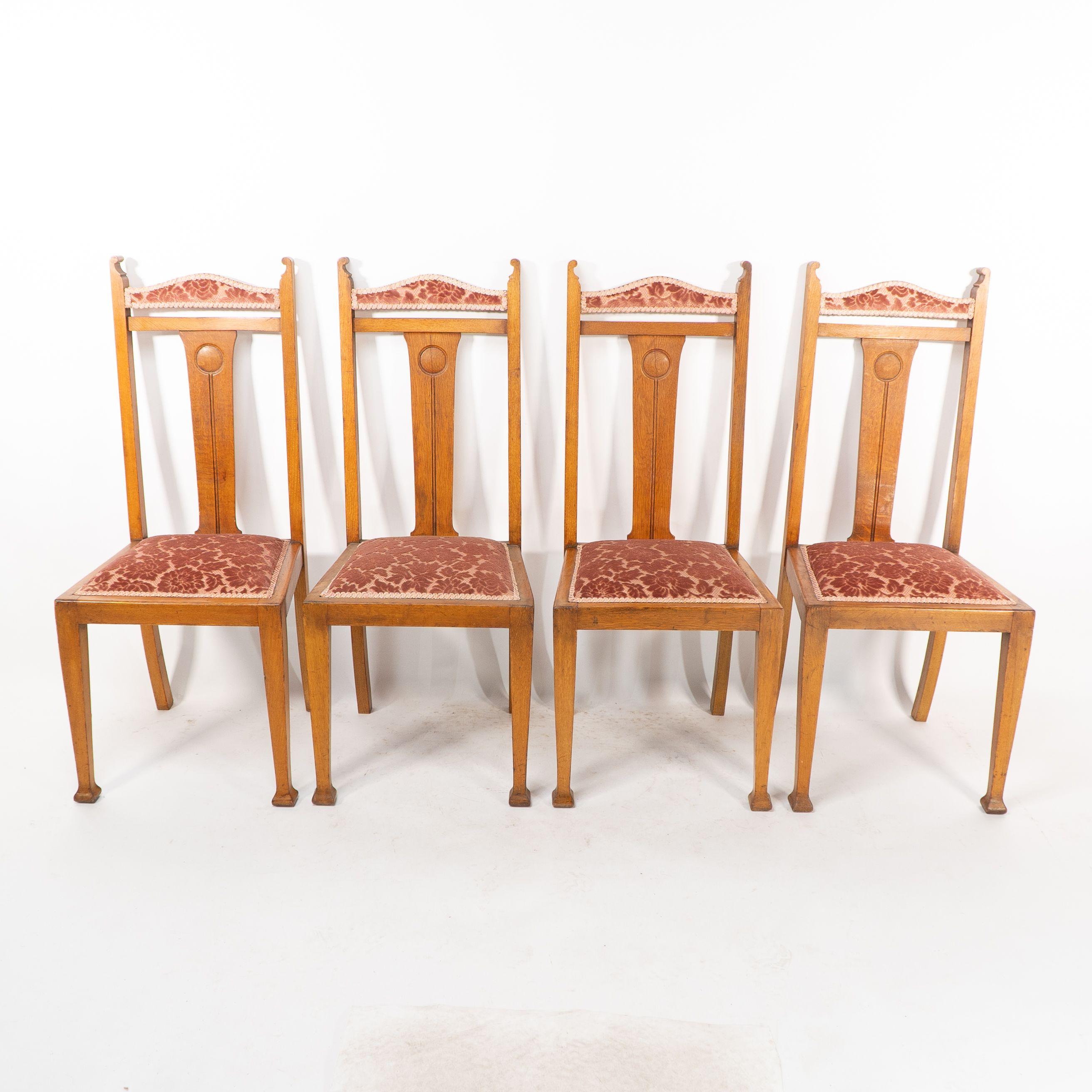 Scottish Wylie and Lochhead Glasgow. A set of six Arts and Crafts oak dining chairs For Sale
