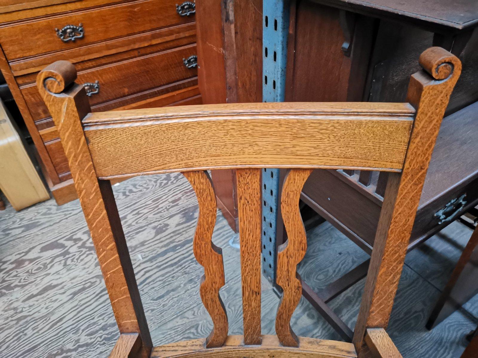 Hand-Crafted Wylie & Lochhead a Set of Five Scottish Arts & Crafts Oak Dining Chairs '4 + 1'