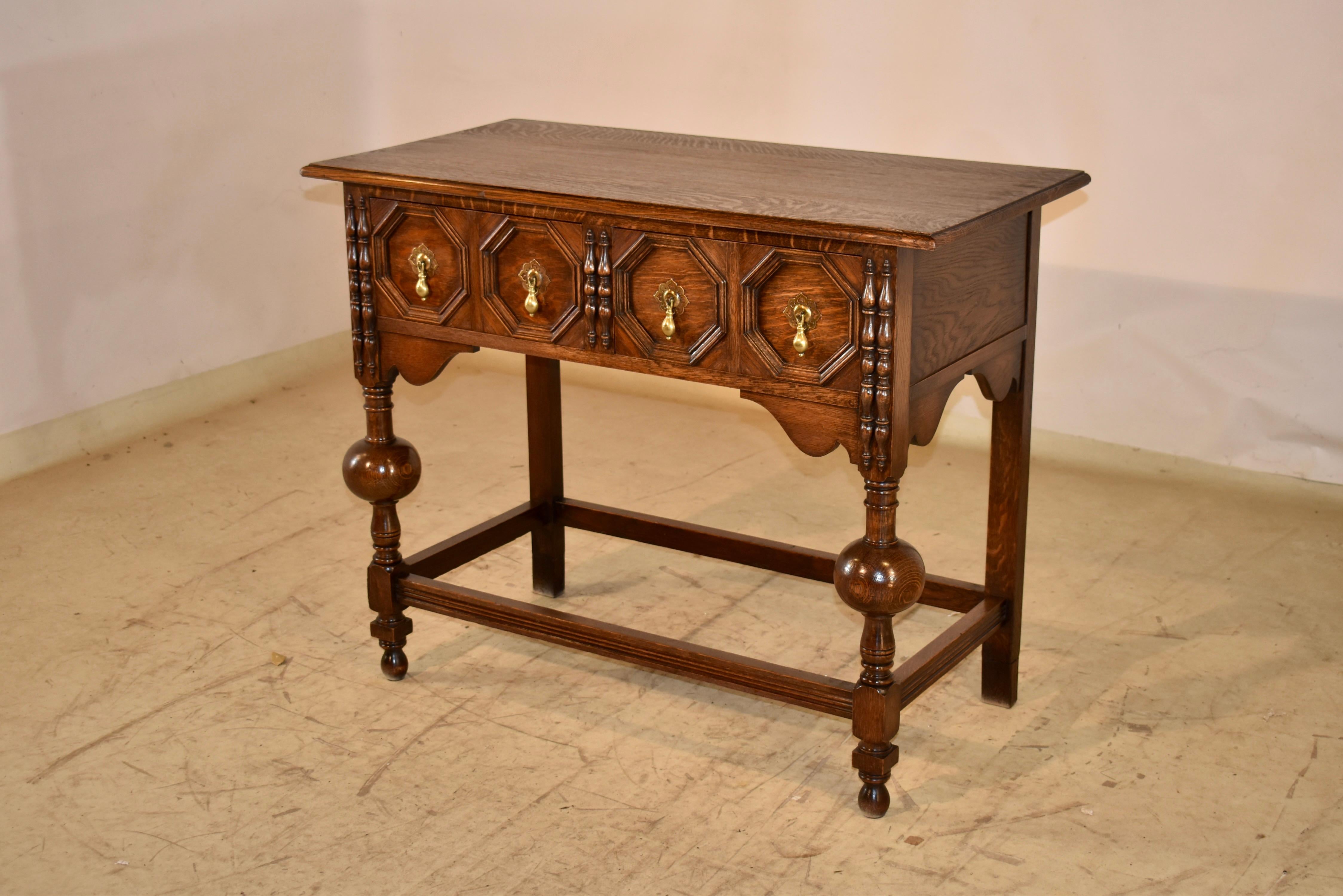 Wylie & Lochhead Server geometrico edoardiano in Oak In condizioni buone in vendita a High Point, NC