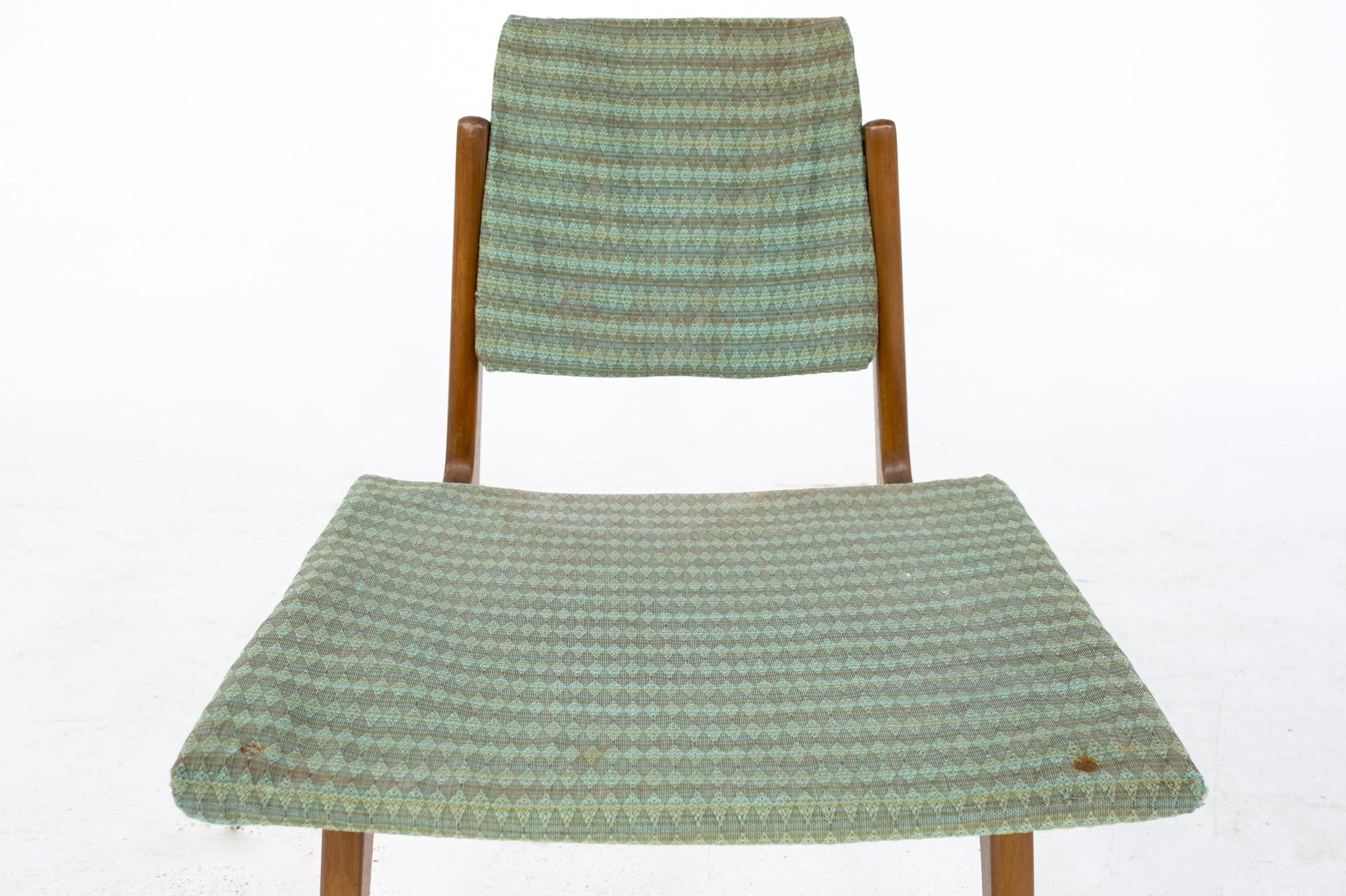 Wytheville Chair Company Mid Century Low Occasional Slipper Lounge Chairs, a Pa For Sale 2